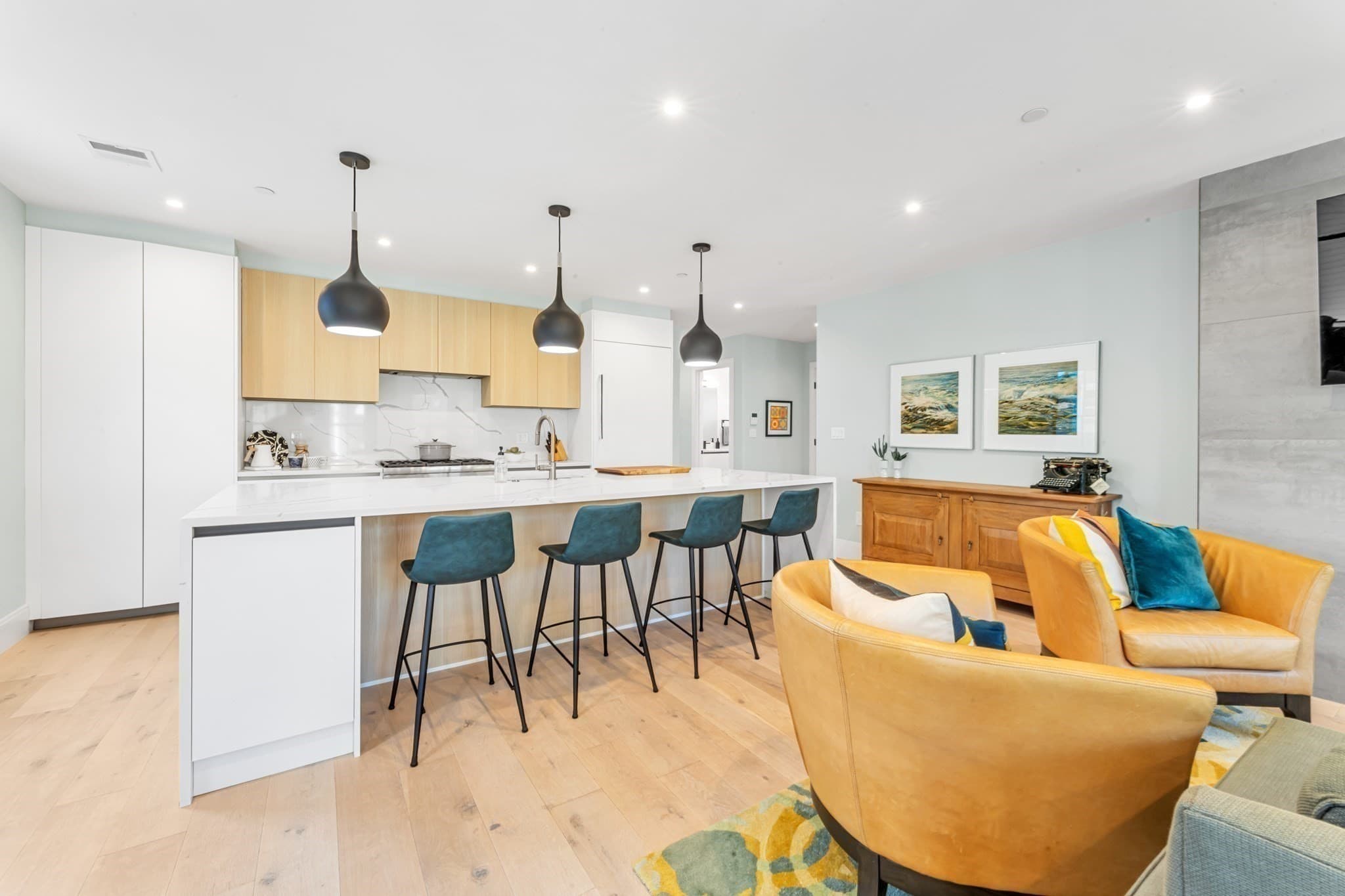 Condominium at 322 Bunker Hill St # 3, Boston MA 02129, Boston, photo 3 of 41