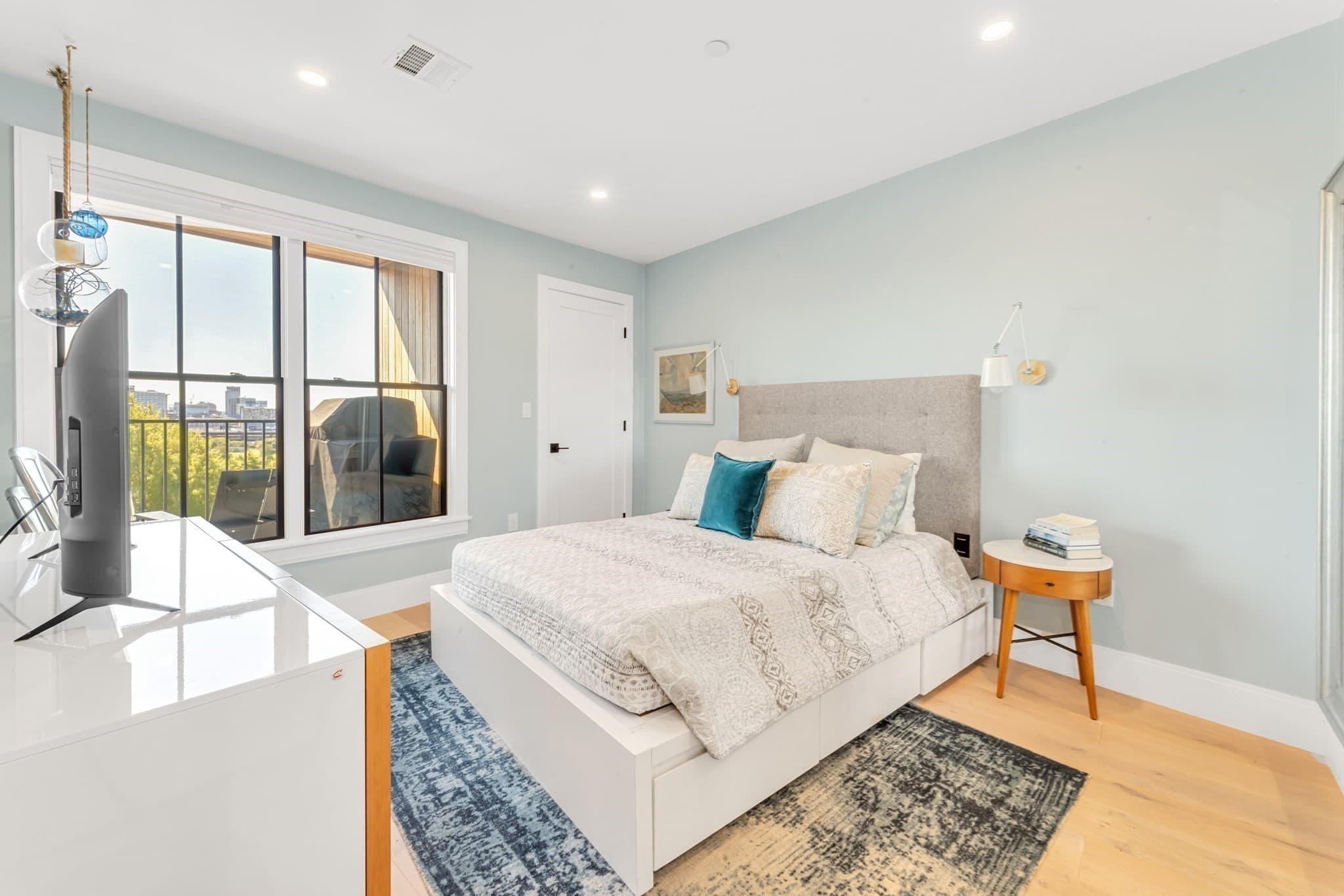 Condominium at 322 Bunker Hill St # 3, Boston MA 02129, Boston, photo 24 of 41