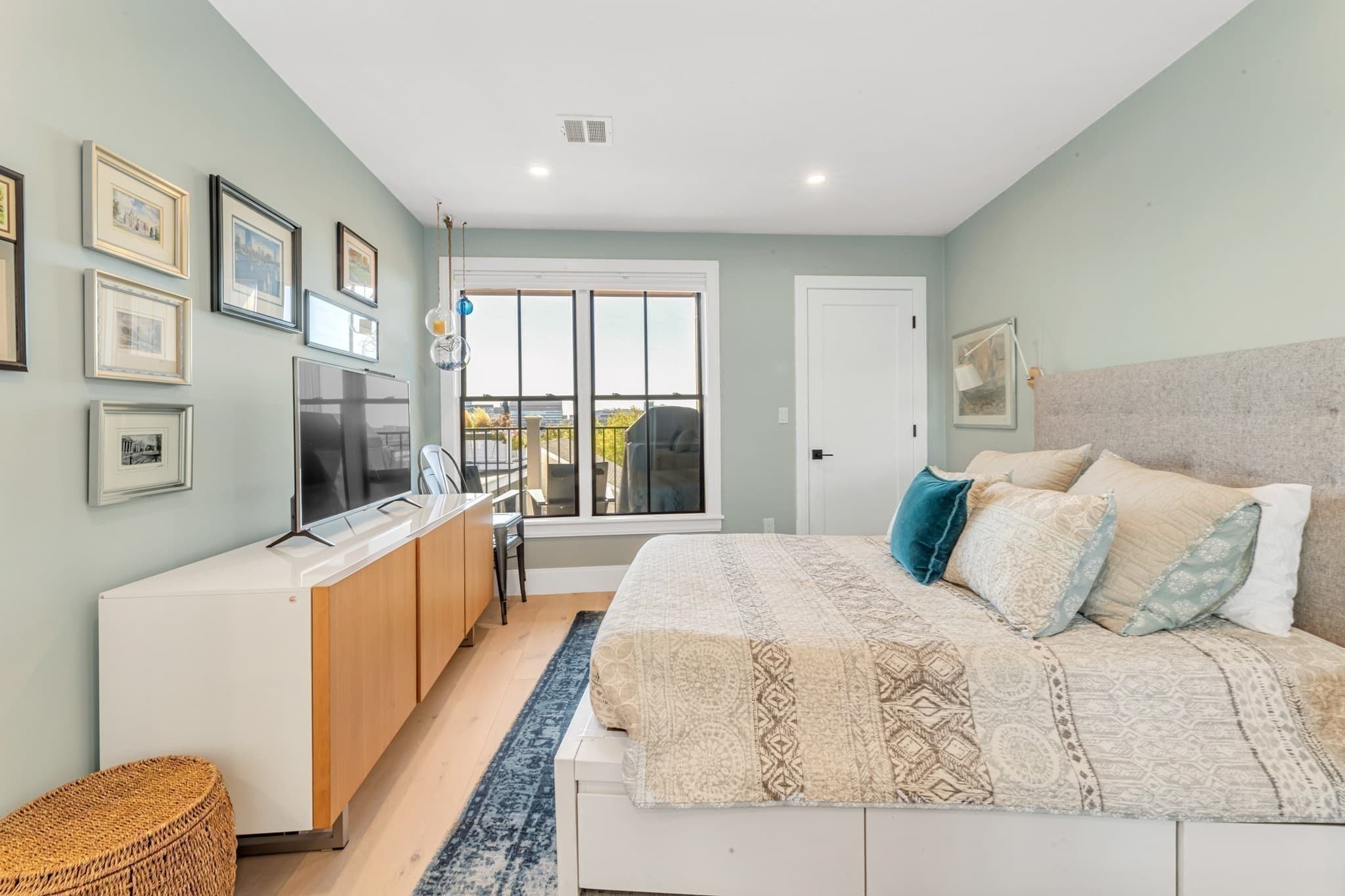Condominium at 322 Bunker Hill St # 3, Boston MA 02129, Boston, photo 19 of 41