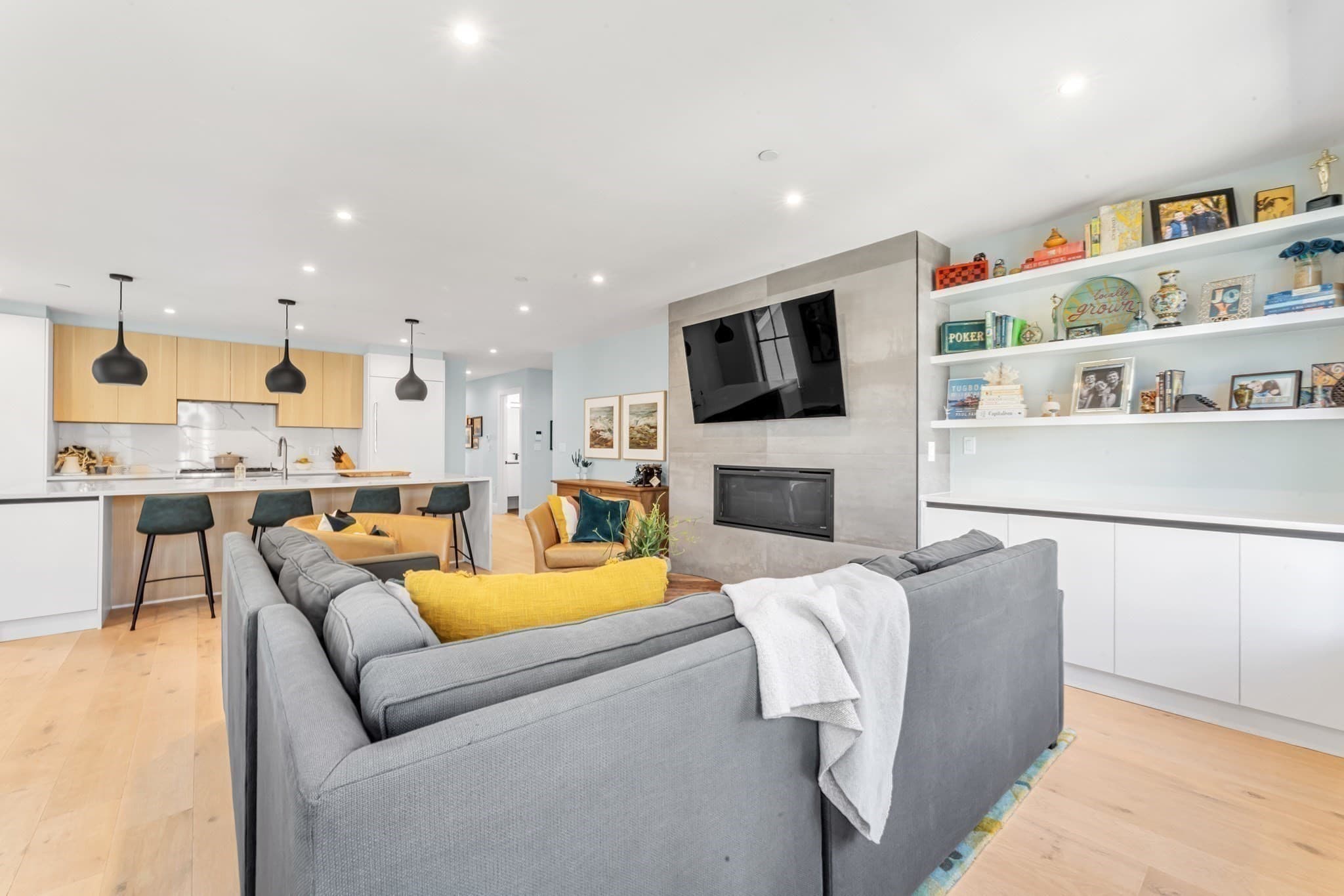 Condominium at 322 Bunker Hill St # 3, Boston MA 02129, Boston, photo 25 of 41