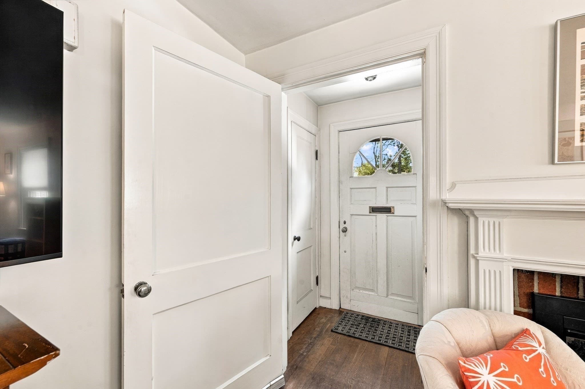Single Family Residence at 30 Ocean Ave, Marblehead MA 01945, Marblehead, photo 8 of 30