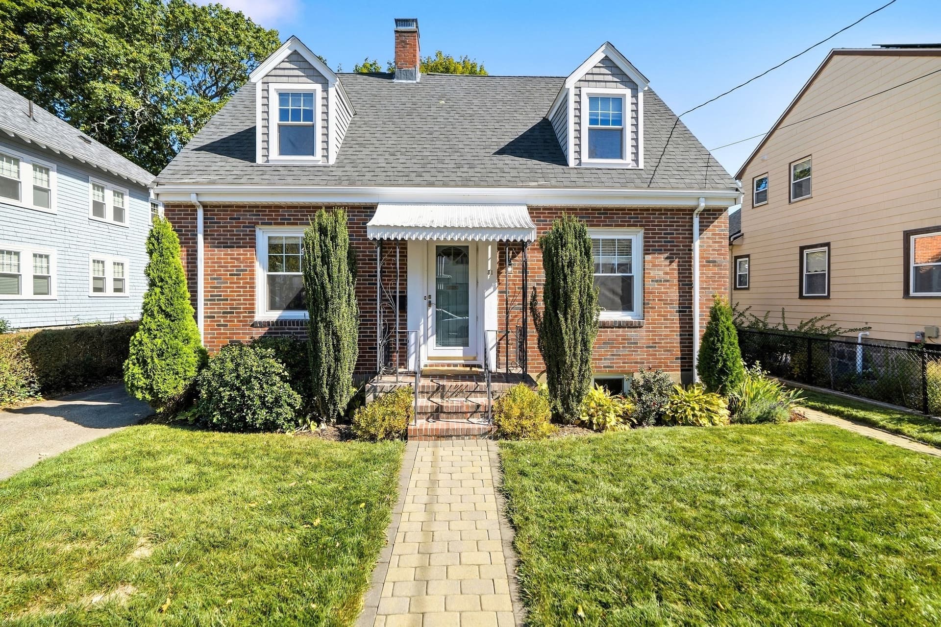 31 Zeller St, Boston MA 02131