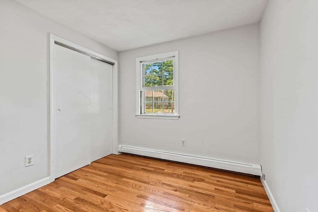 Single Family Residence at 10 Jason Cir, North Attleboro MA 02760, North Attleboro, photo 7 of 21