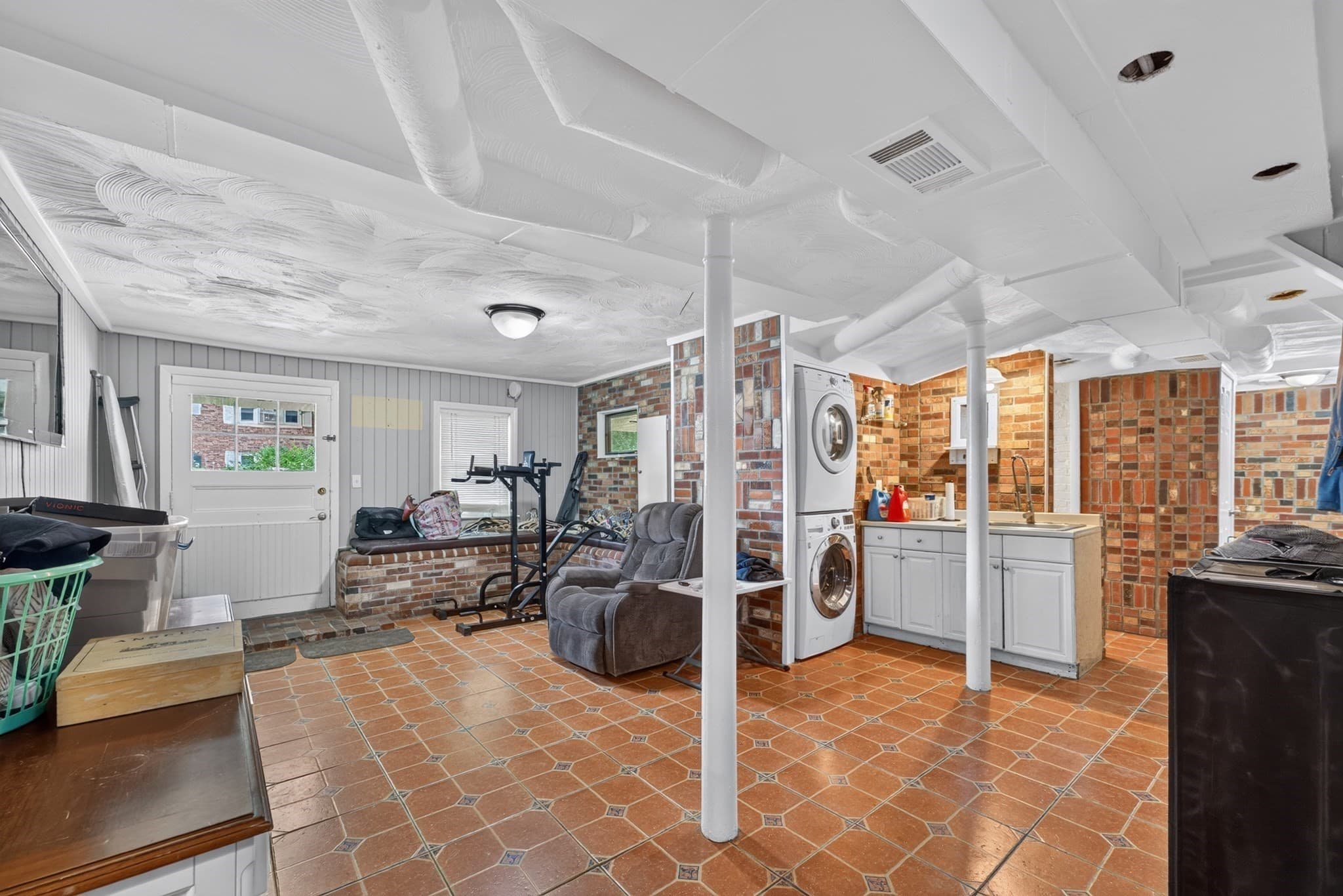 Single Family Residence at 189 Washington St, Canton MA 02021, Canton, photo 6 of 40