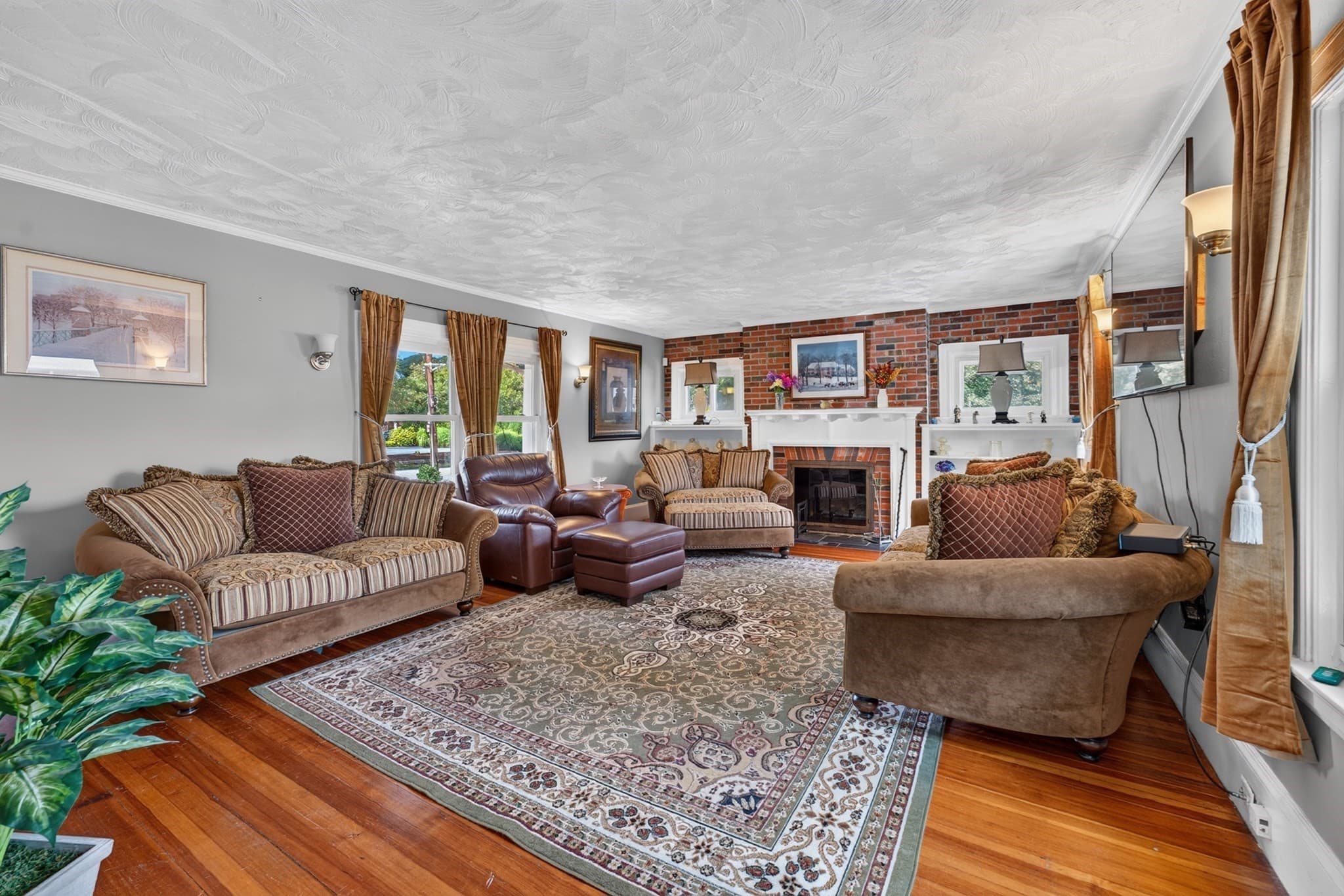 Single Family Residence at 189 Washington St, Canton MA 02021, Canton, photo 5 of 40