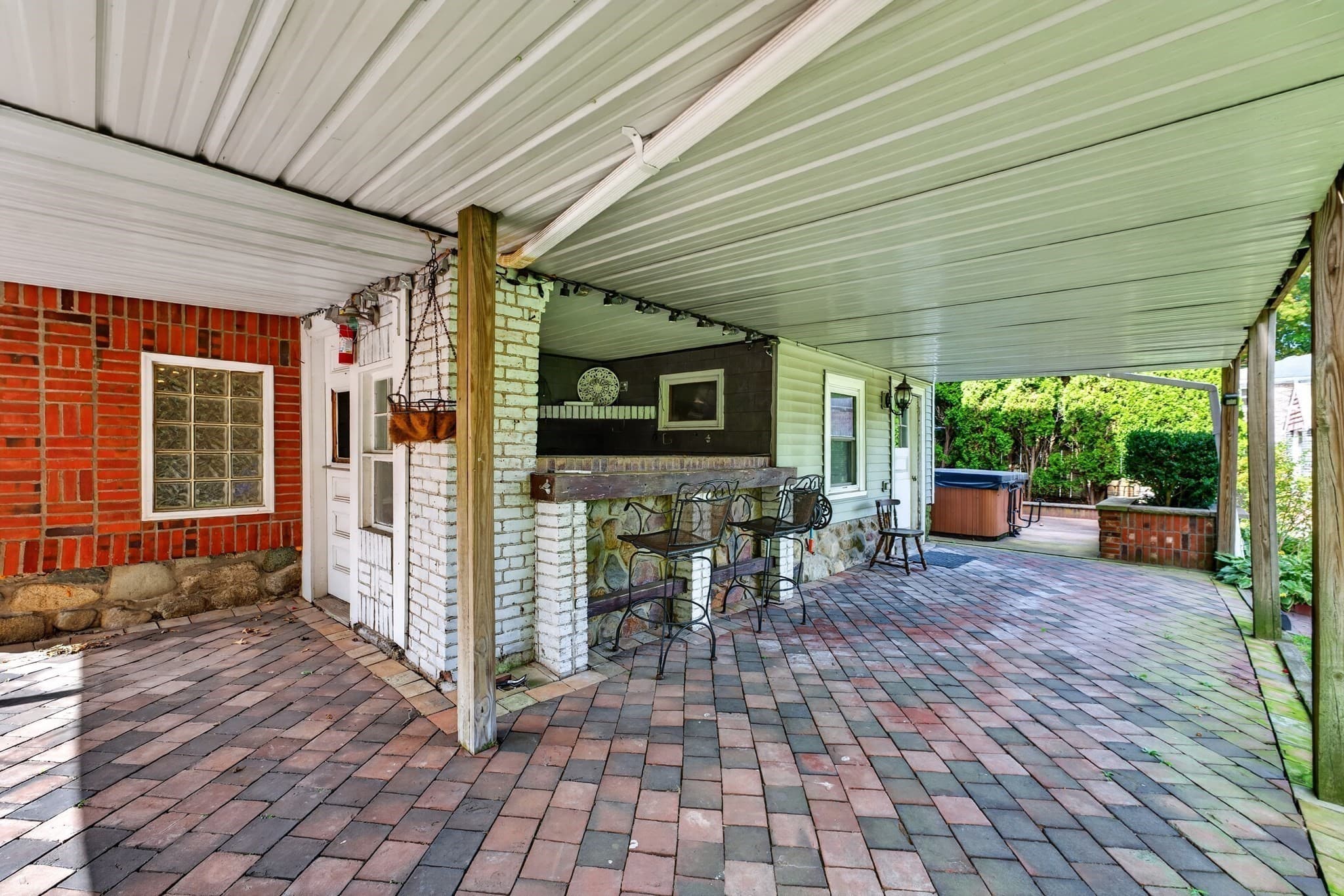 Single Family Residence at 189 Washington St, Canton MA 02021, Canton, photo 8 of 40