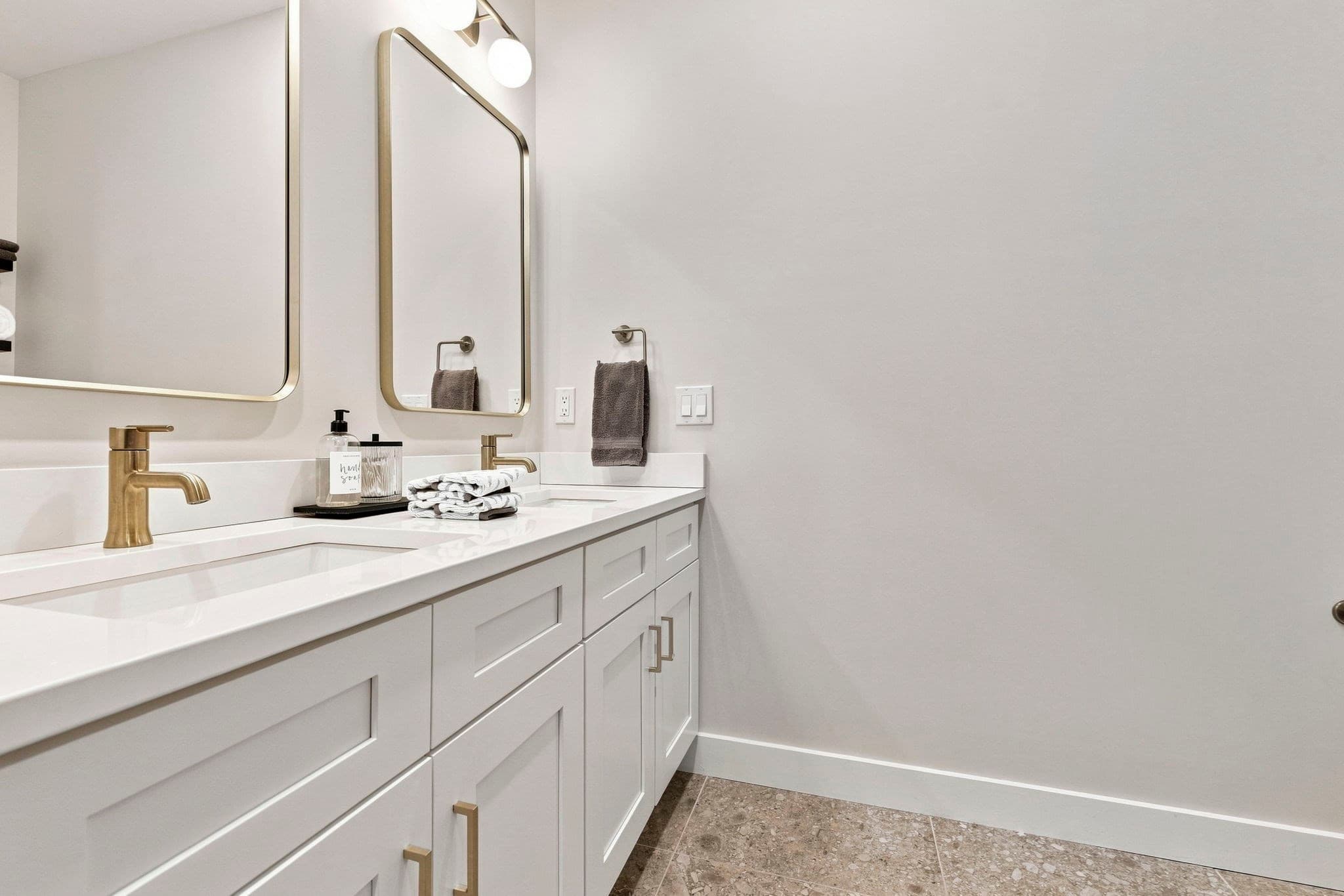 Condominium at 531 Main St # 2002, Reading MA 01867, Reading, photo 19 of 26