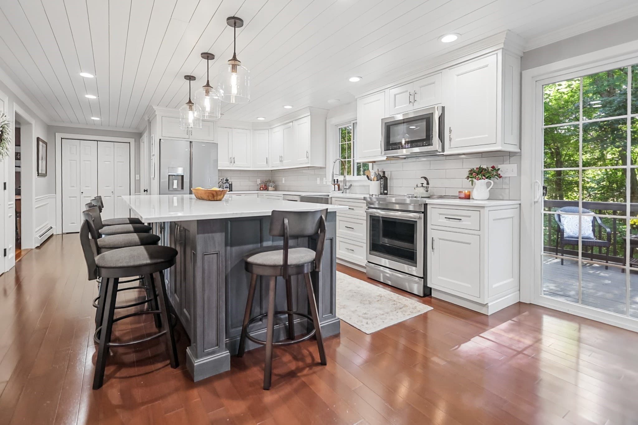 2 Holly Lane, Haverhill MA 01835
