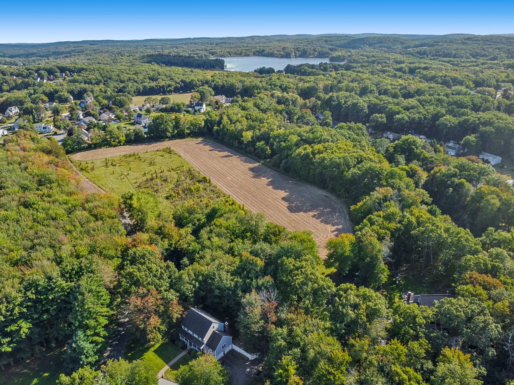 Single Family Residence at 2 Holly Lane, Haverhill MA 01835, Haverhill, photo 37 of 42