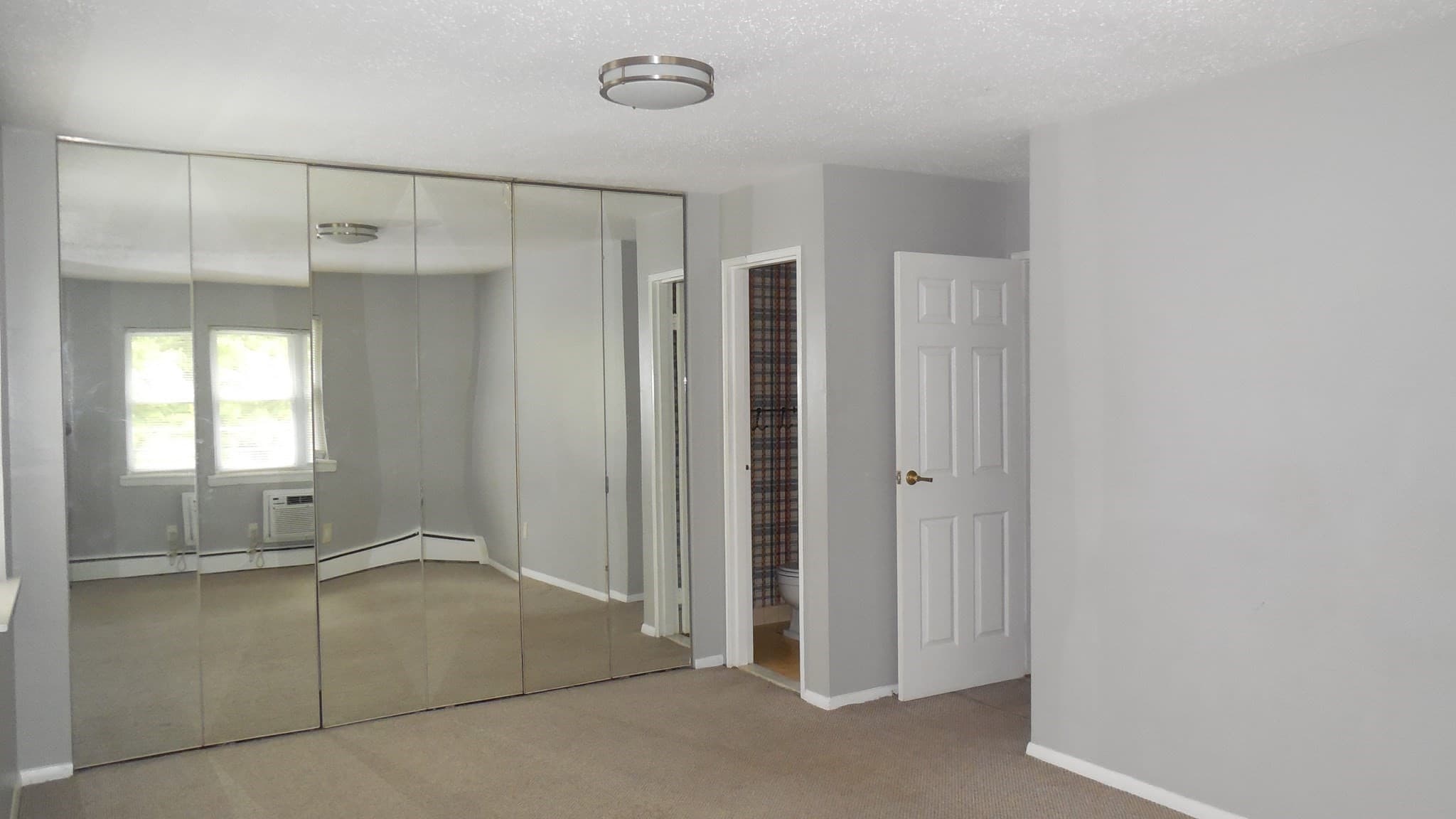 Condominium at 261 Regency Park Dr # 261, Agawam MA 01001, Agawam, photo 9 of 13