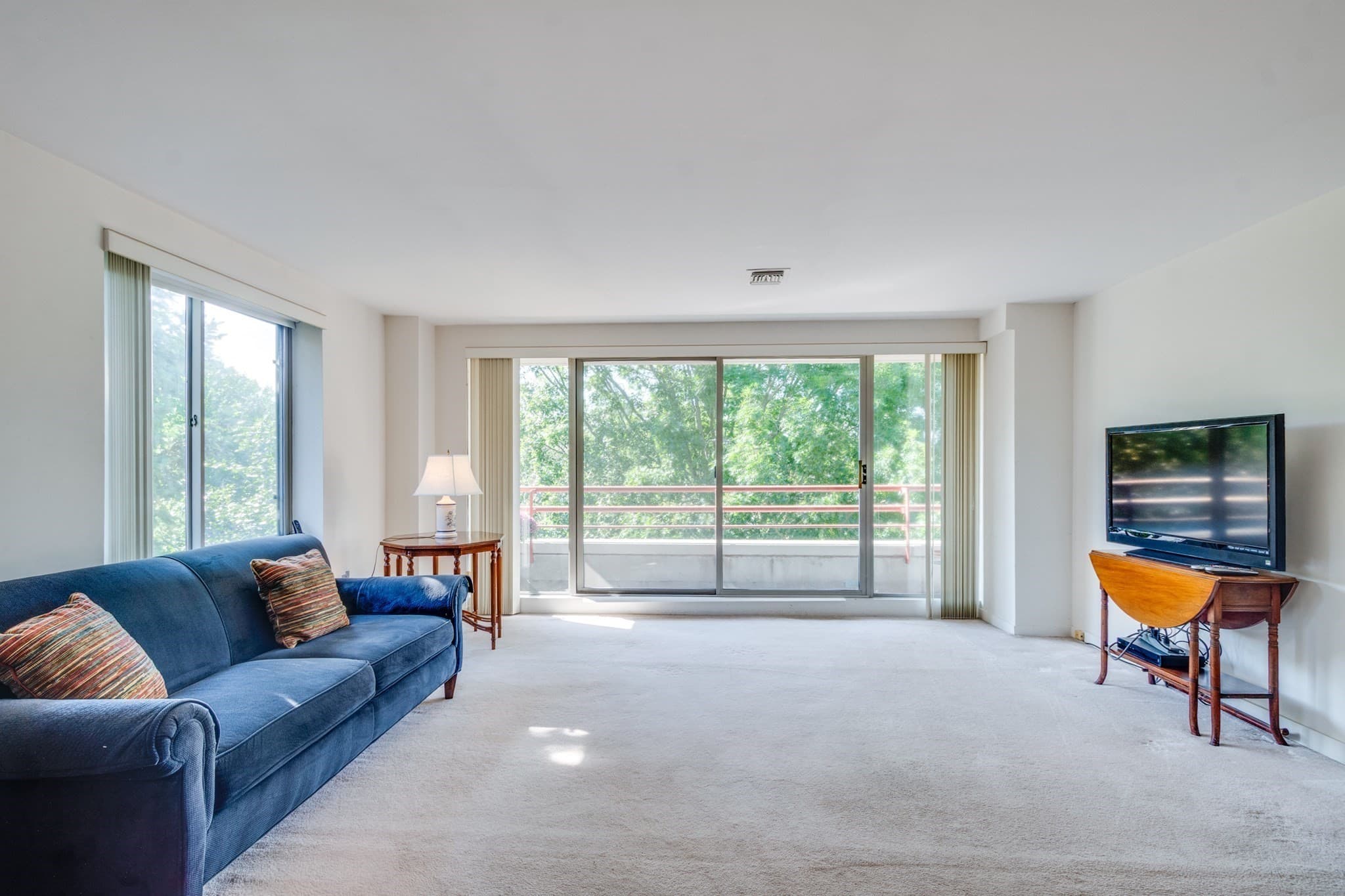 Condominium at 183 Oak Street # 308, Newton MA 02464, Newton, photo 6 of 23