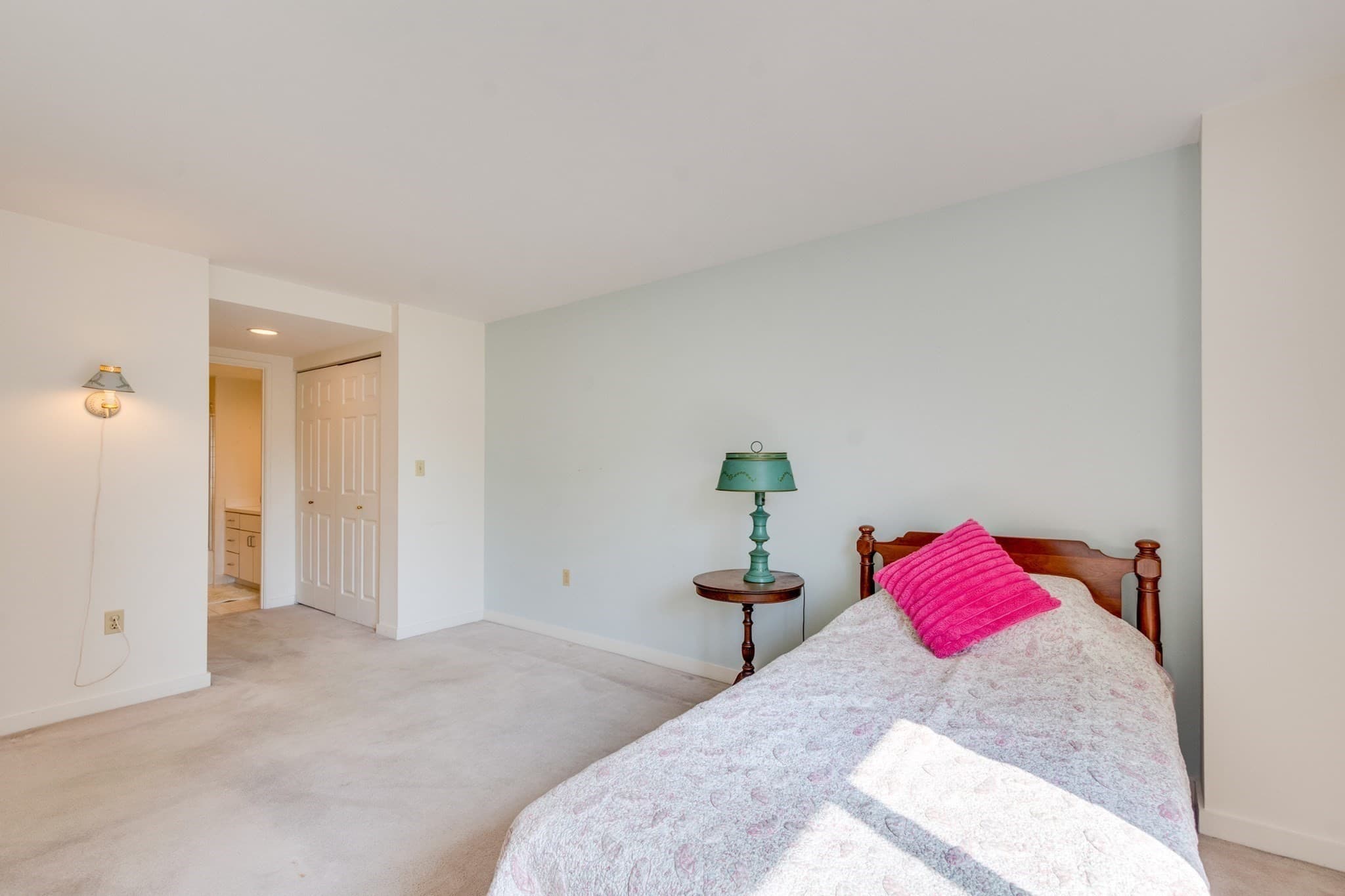 Condominium at 183 Oak Street # 308, Newton MA 02464, Newton, photo 16 of 23