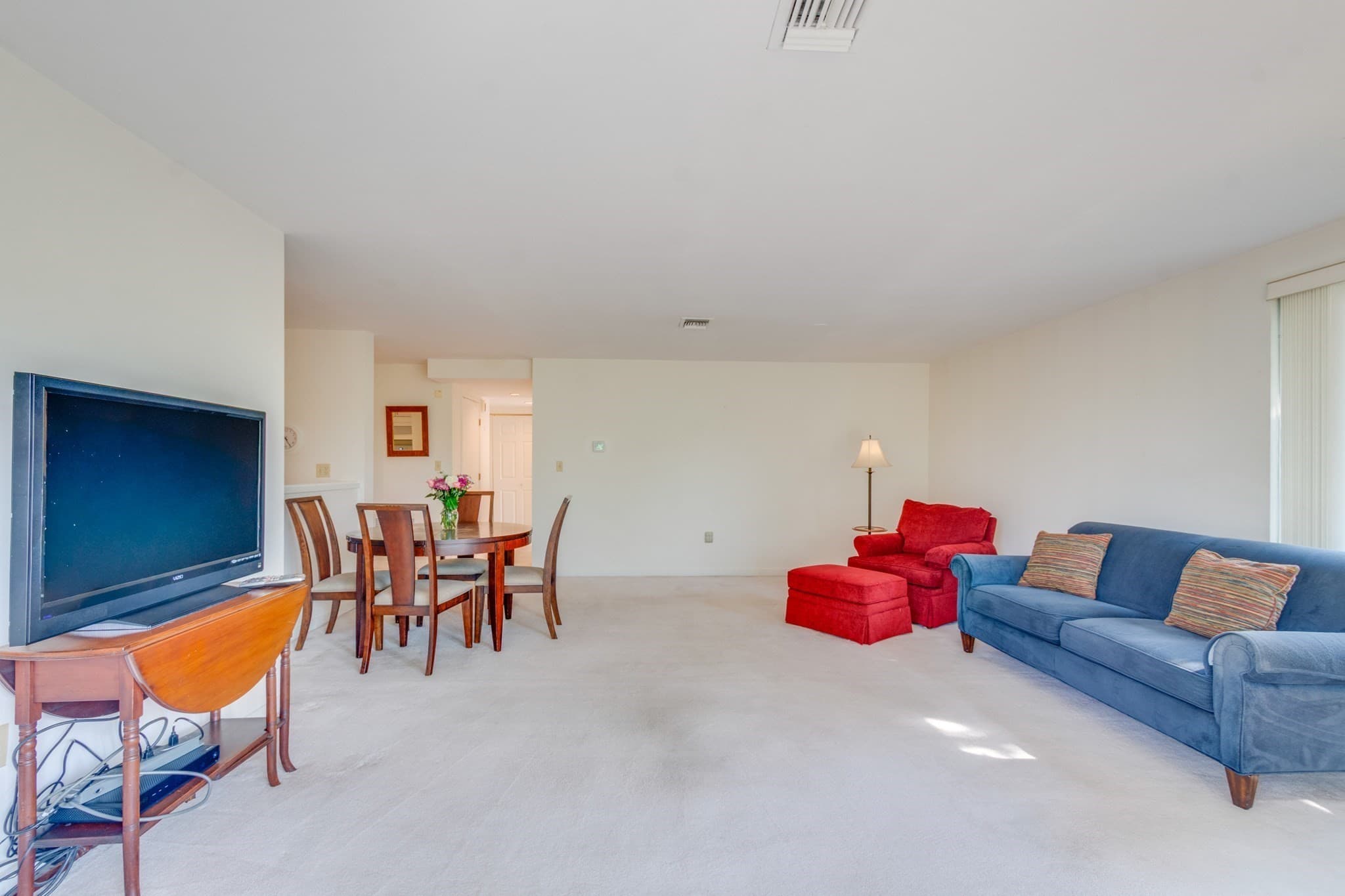 Condominium at 183 Oak Street # 308, Newton MA 02464, Newton, photo 5 of 23