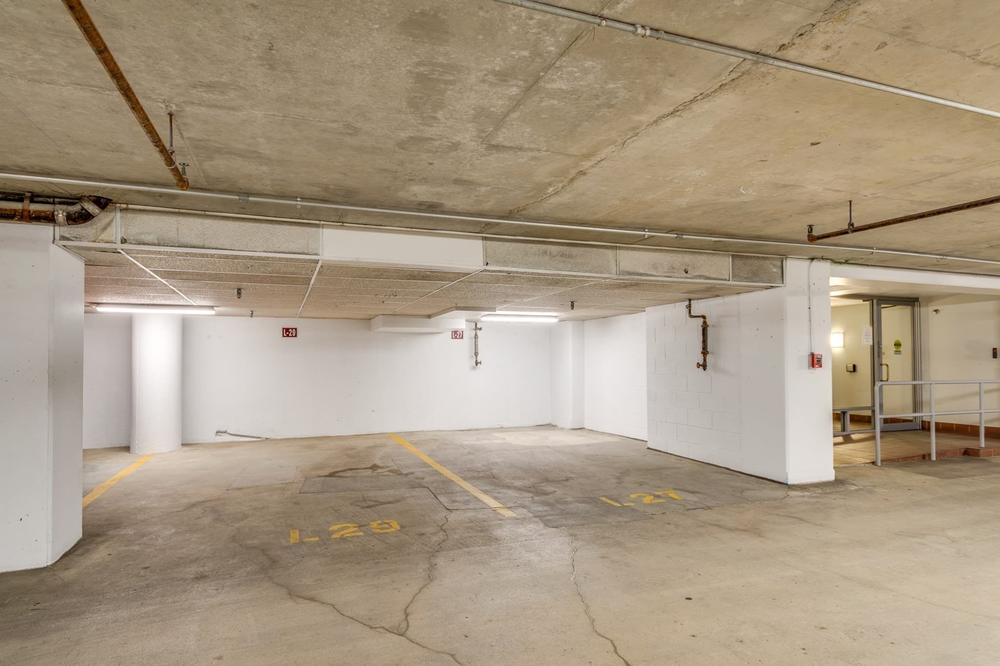 Condominium at 183 Oak Street # 308, Newton MA 02464, Newton, photo 20 of 23