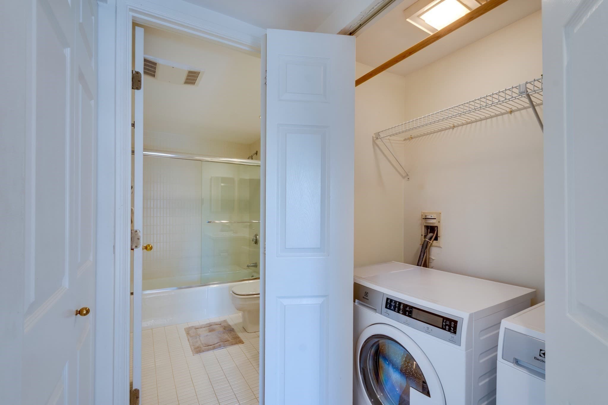 Condominium at 183 Oak Street # 308, Newton MA 02464, Newton, photo 18 of 23