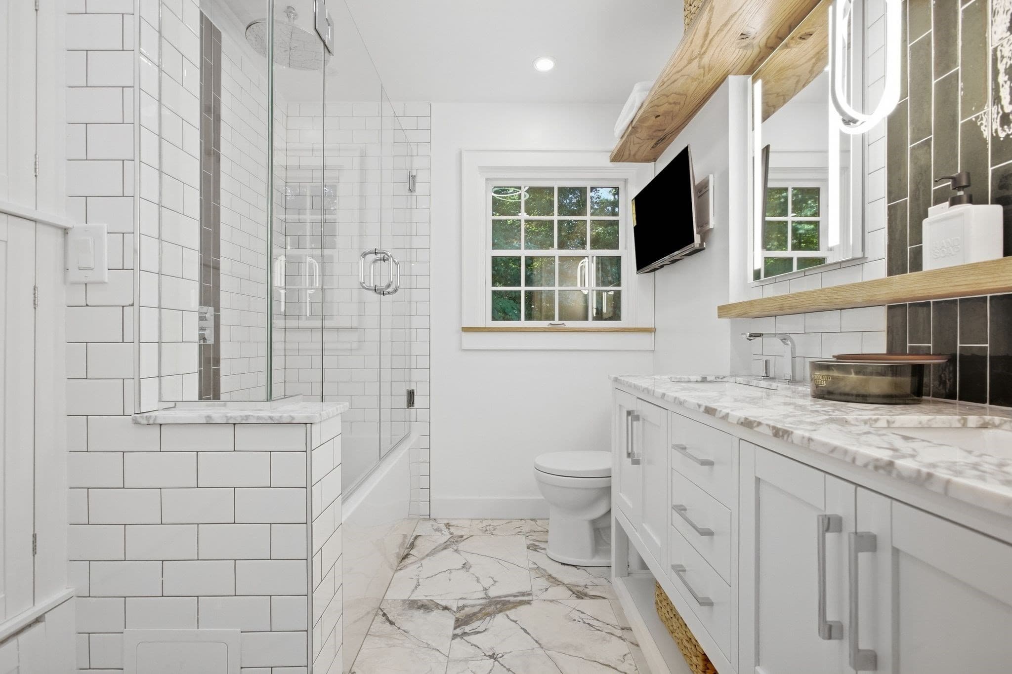 Single Family Residence at 203 Winn St, Burlington MA 01803, Burlington, photo 32 of 42