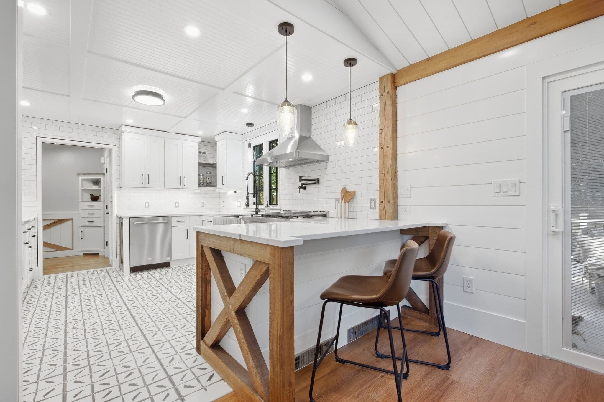 Single Family Residence at 203 Winn St, Burlington MA 01803, Burlington, photo 9 of 42