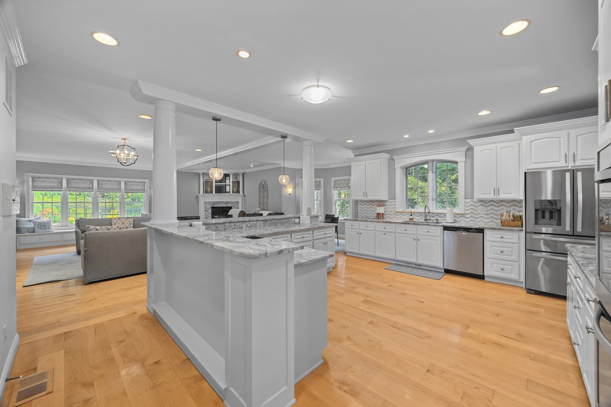 Single Family Residence at 75 Spring St, Shrewsbury MA 01545, Shrewsbury, photo 4 of 41