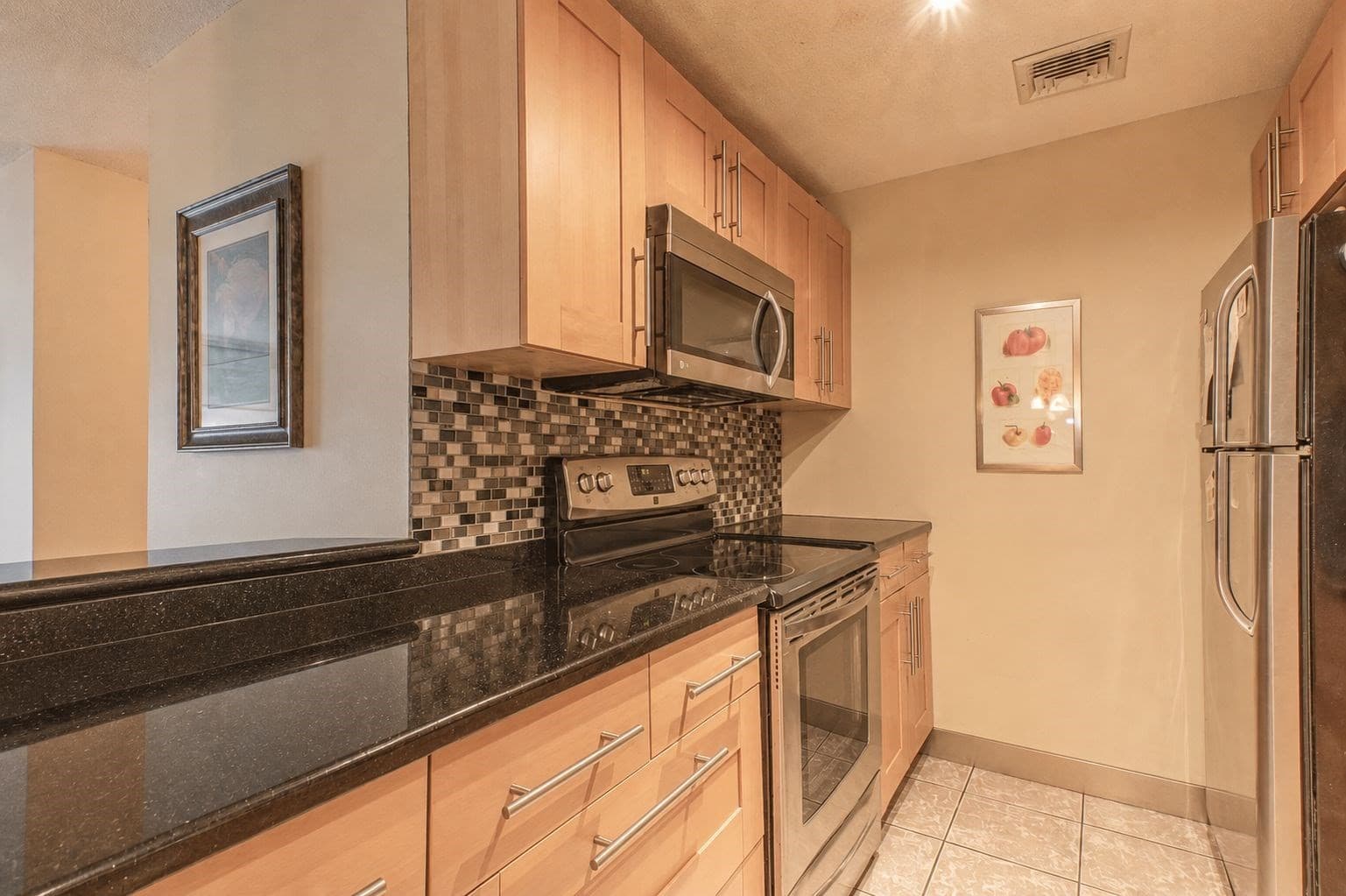 Condominium at 15 Bower Rd # D3, Quincy MA 02169, Quincy, photo 8 of 19