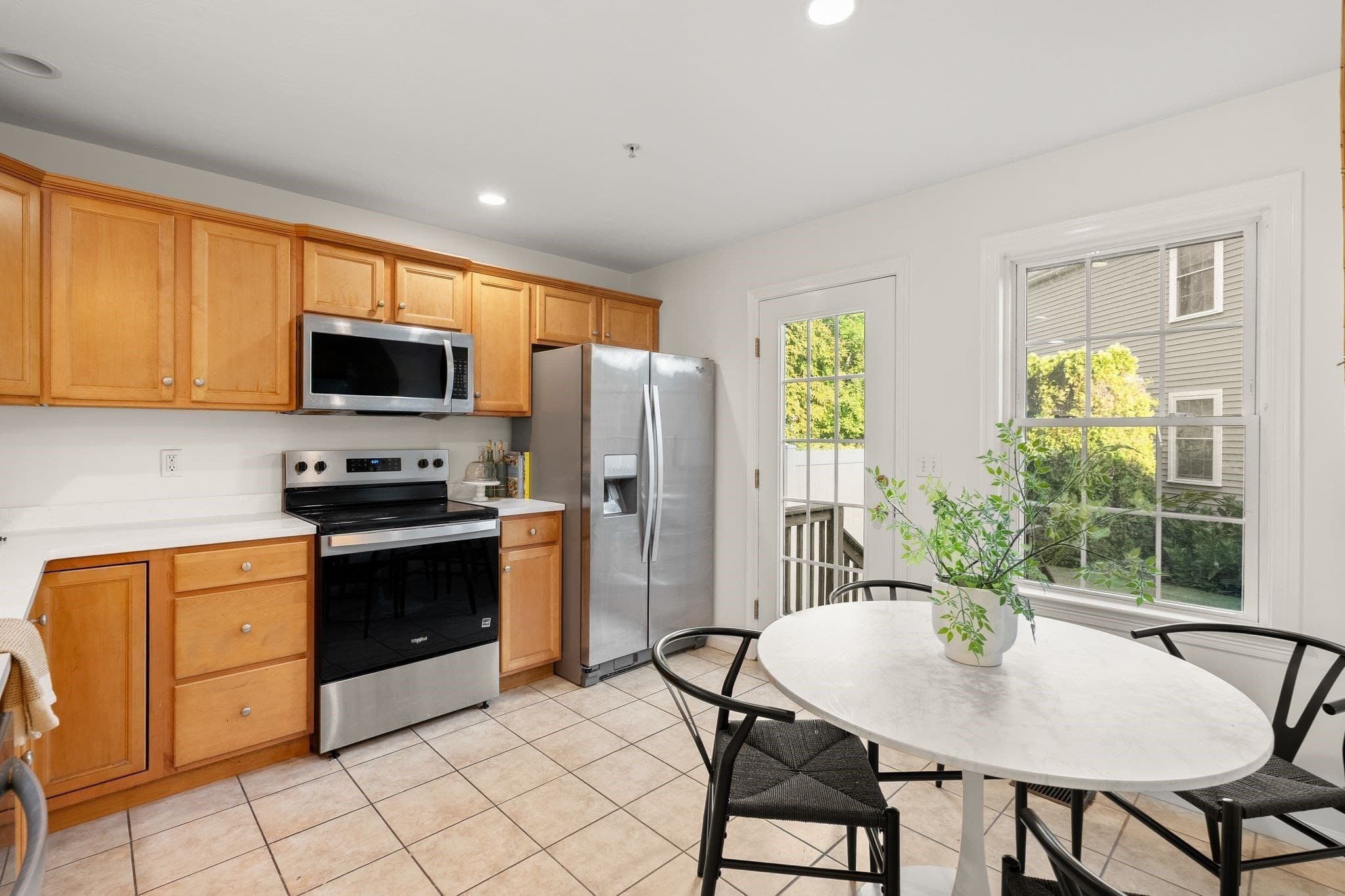 Condominium at 26 Boxberry Ln # 26, Rockland MA 02370, Rockland, photo 7 of 22