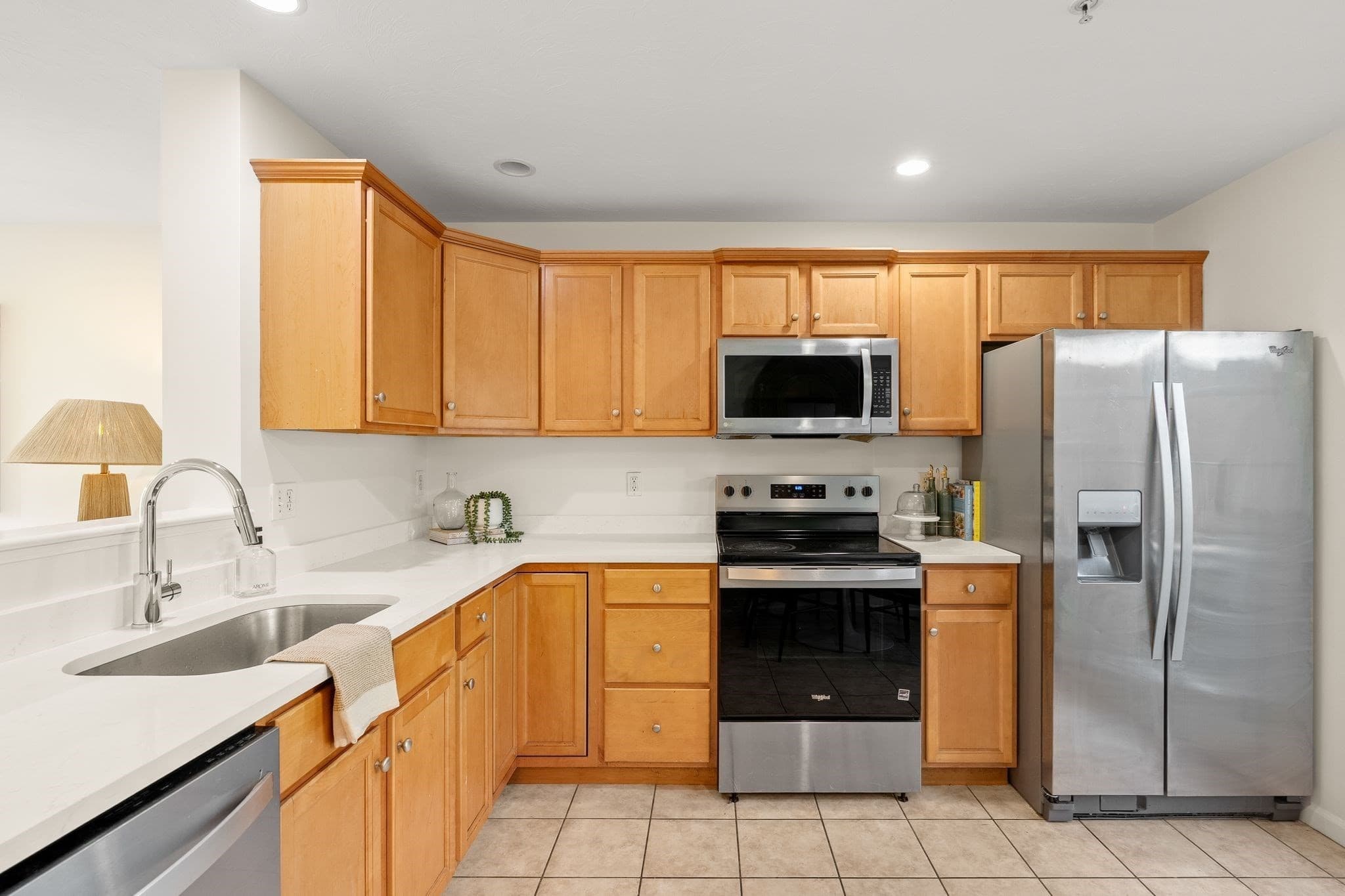 Condominium at 26 Boxberry Ln # 26, Rockland MA 02370, Rockland, photo 9 of 22