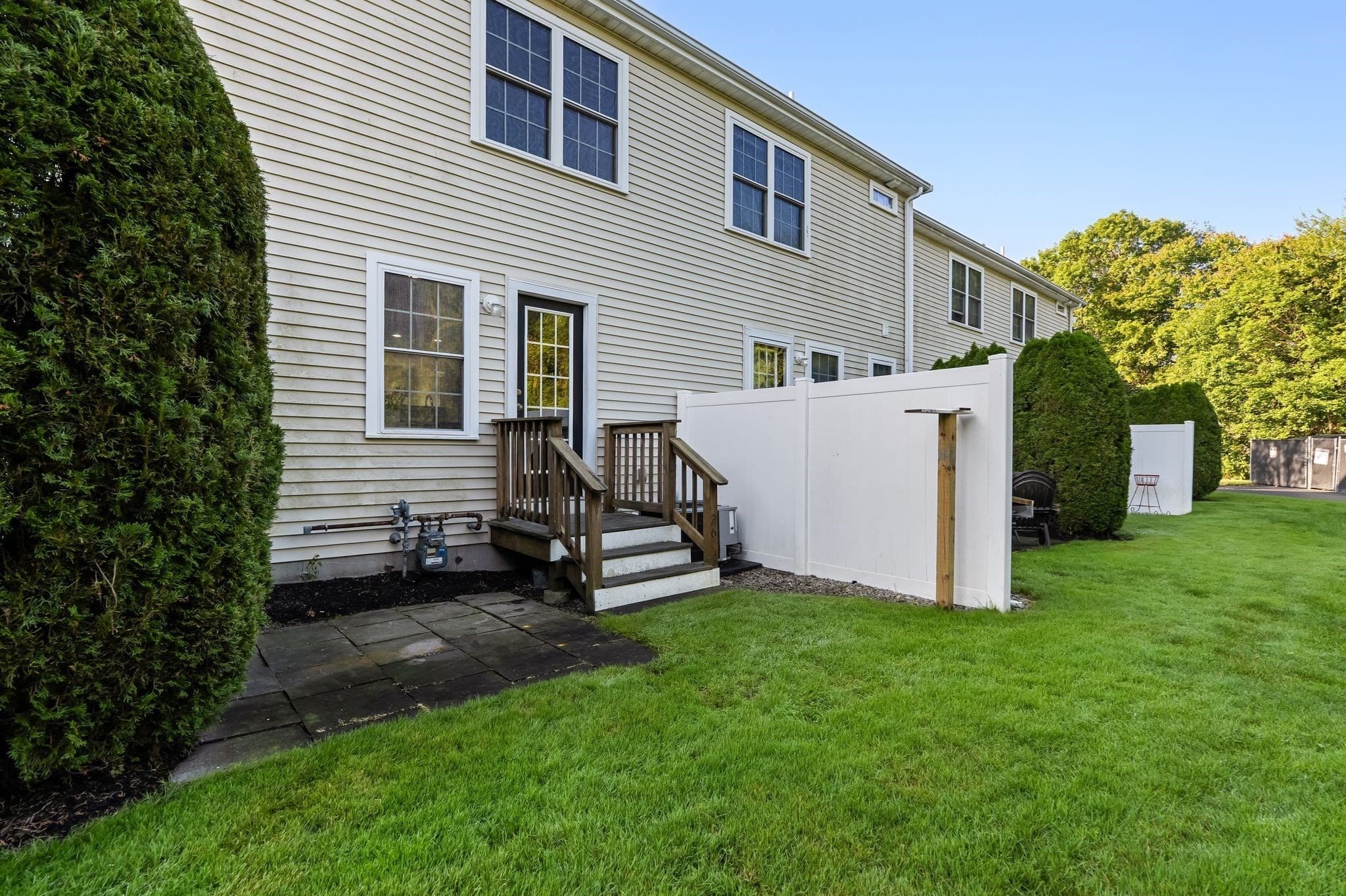 Condominium at 26 Boxberry Ln # 26, Rockland MA 02370, Rockland, photo 19 of 22