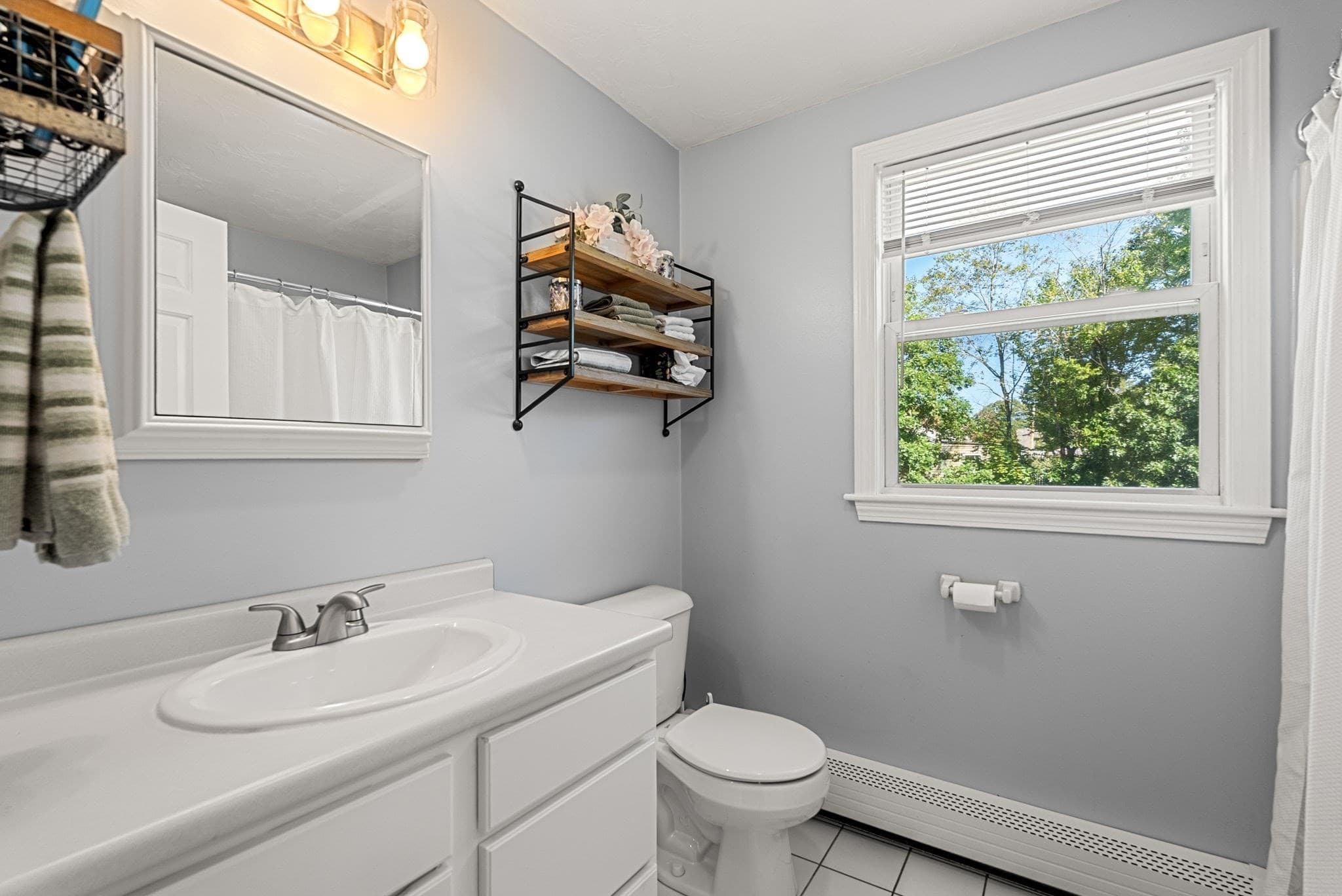 Single Family Residence at 6 Cumberland St, Attleboro MA 02703, Attleboro, photo 16 of 35