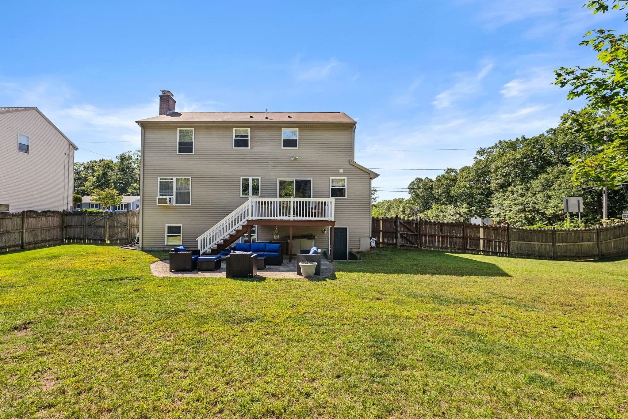Single Family Residence at 6 Cumberland St, Attleboro MA 02703, Attleboro, photo 34 of 35