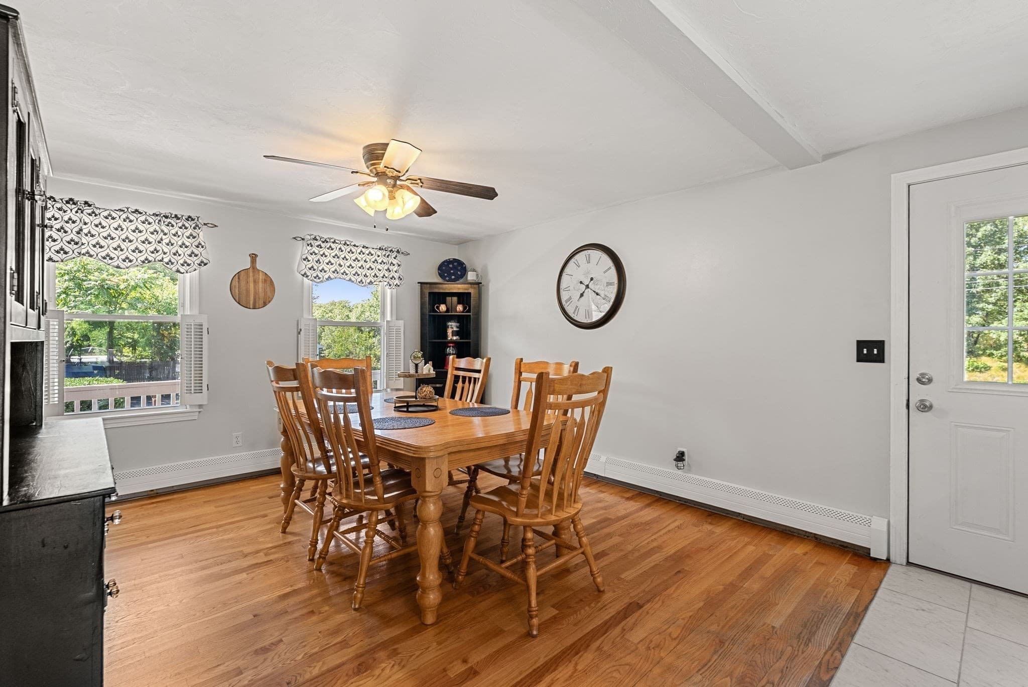 Single Family Residence at 6 Cumberland St, Attleboro MA 02703, Attleboro, photo 10 of 35