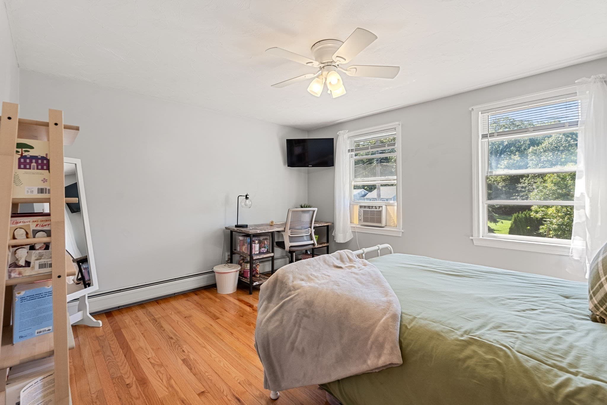 Single Family Residence at 6 Cumberland St, Attleboro MA 02703, Attleboro, photo 18 of 35