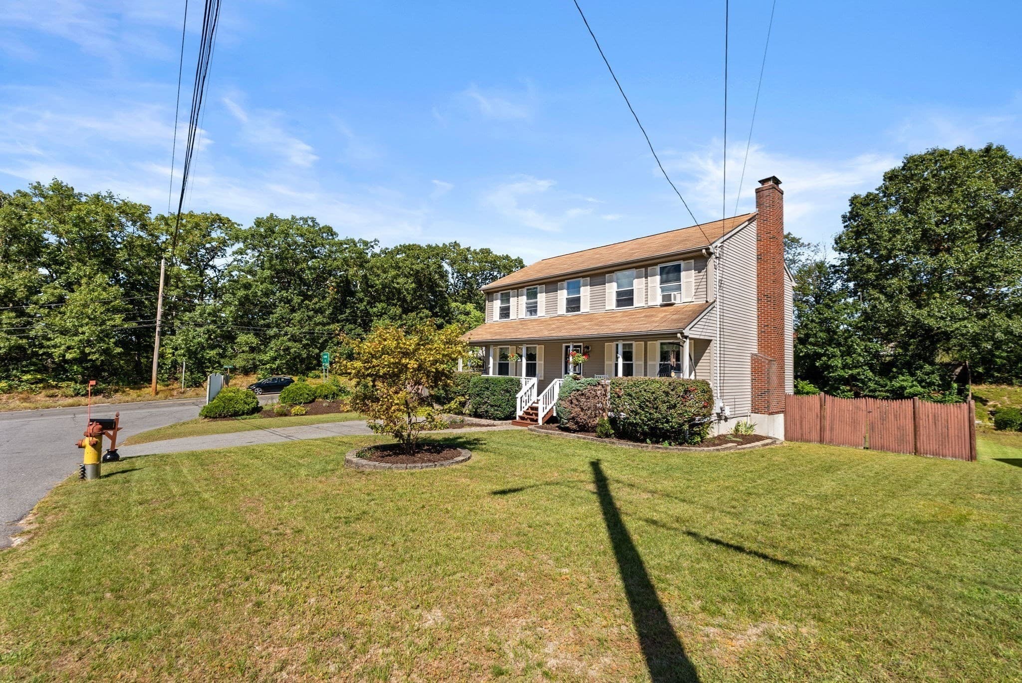 Single Family Residence at 6 Cumberland St, Attleboro MA 02703, Attleboro, photo 25 of 35