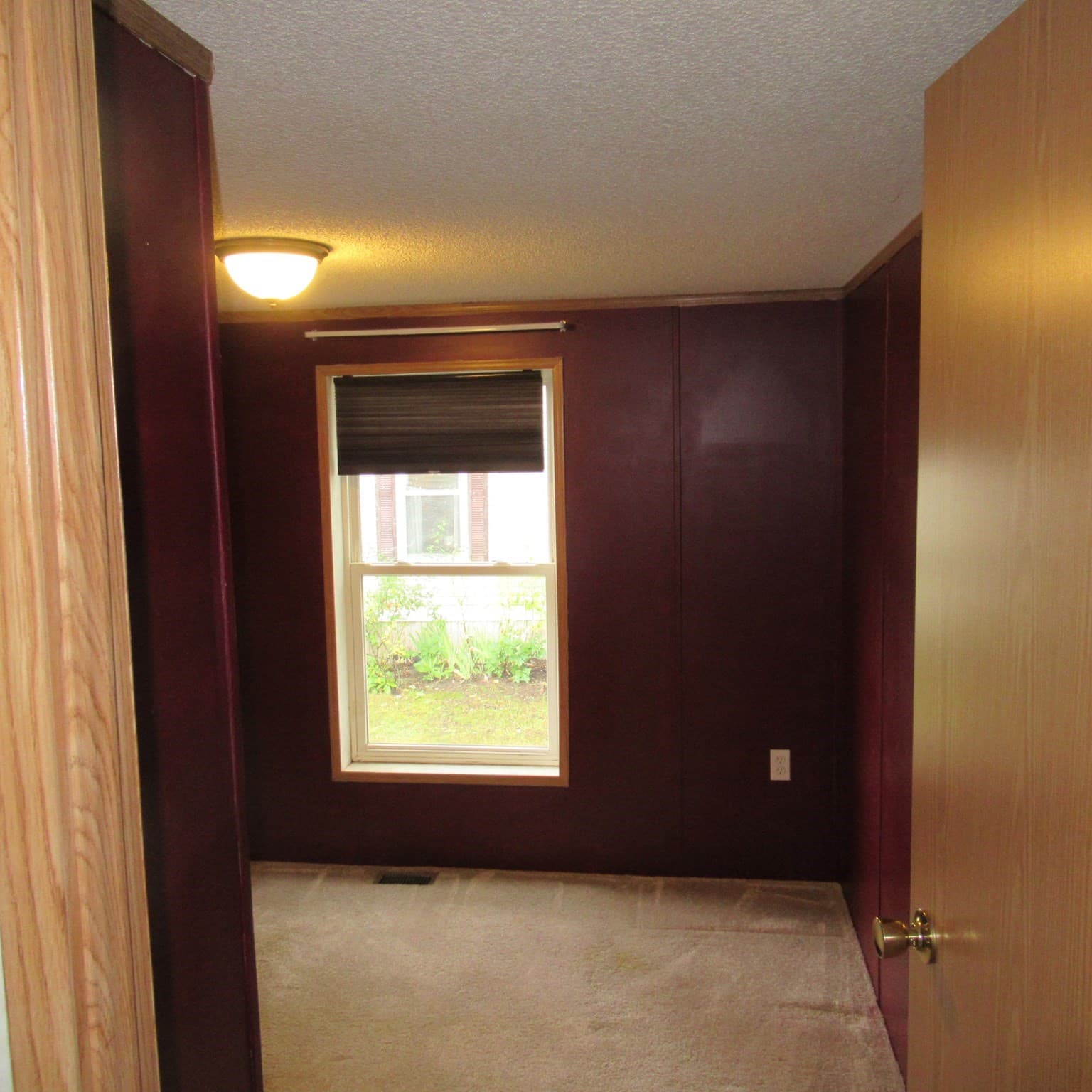 Mobile Home at 37 Mobile Ave # 37, Chelmsford MA 01824, Chelmsford, photo 16 of 29