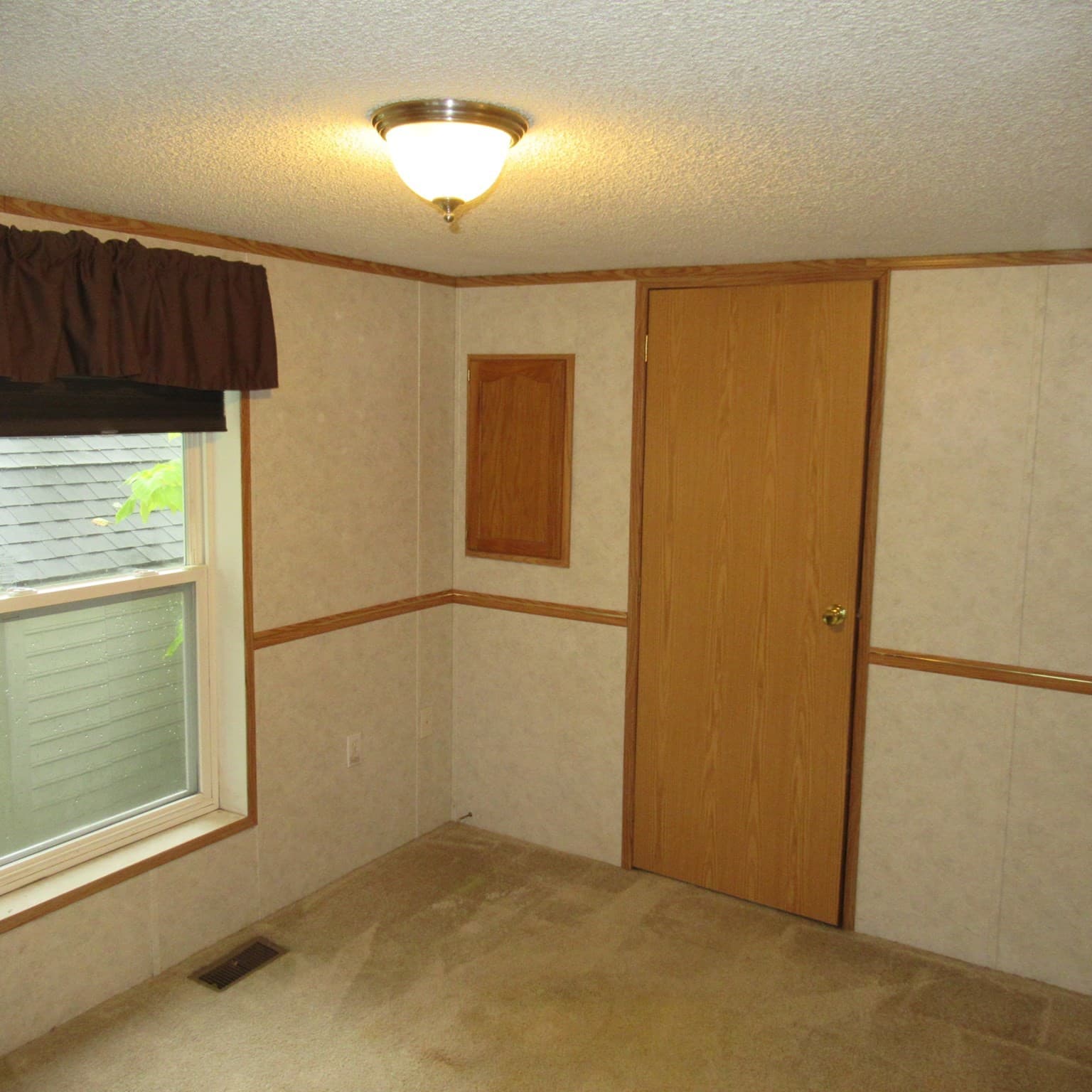 Mobile Home at 37 Mobile Ave # 37, Chelmsford MA 01824, Chelmsford, photo 22 of 29
