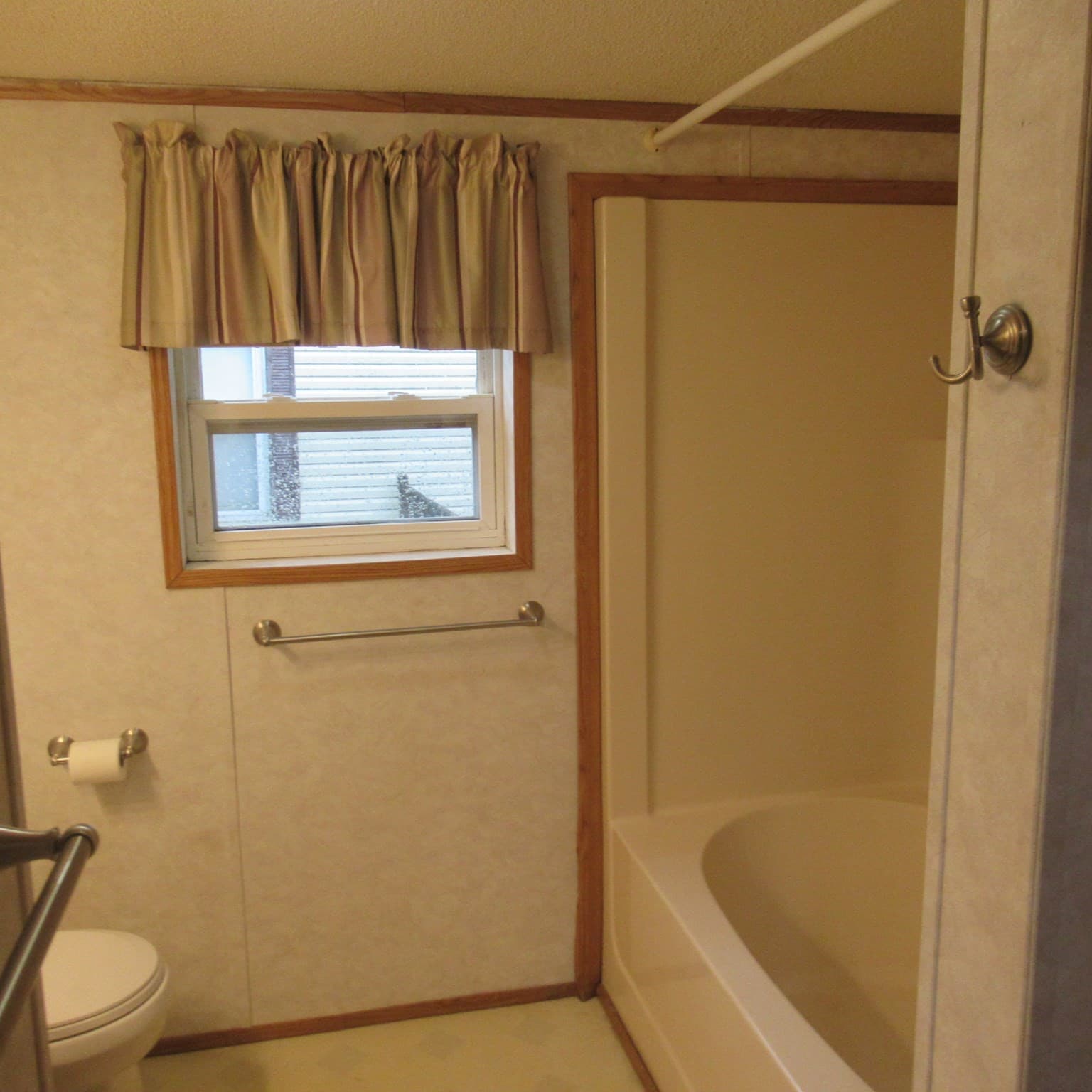 Mobile Home at 37 Mobile Ave # 37, Chelmsford MA 01824, Chelmsford, photo 19 of 29