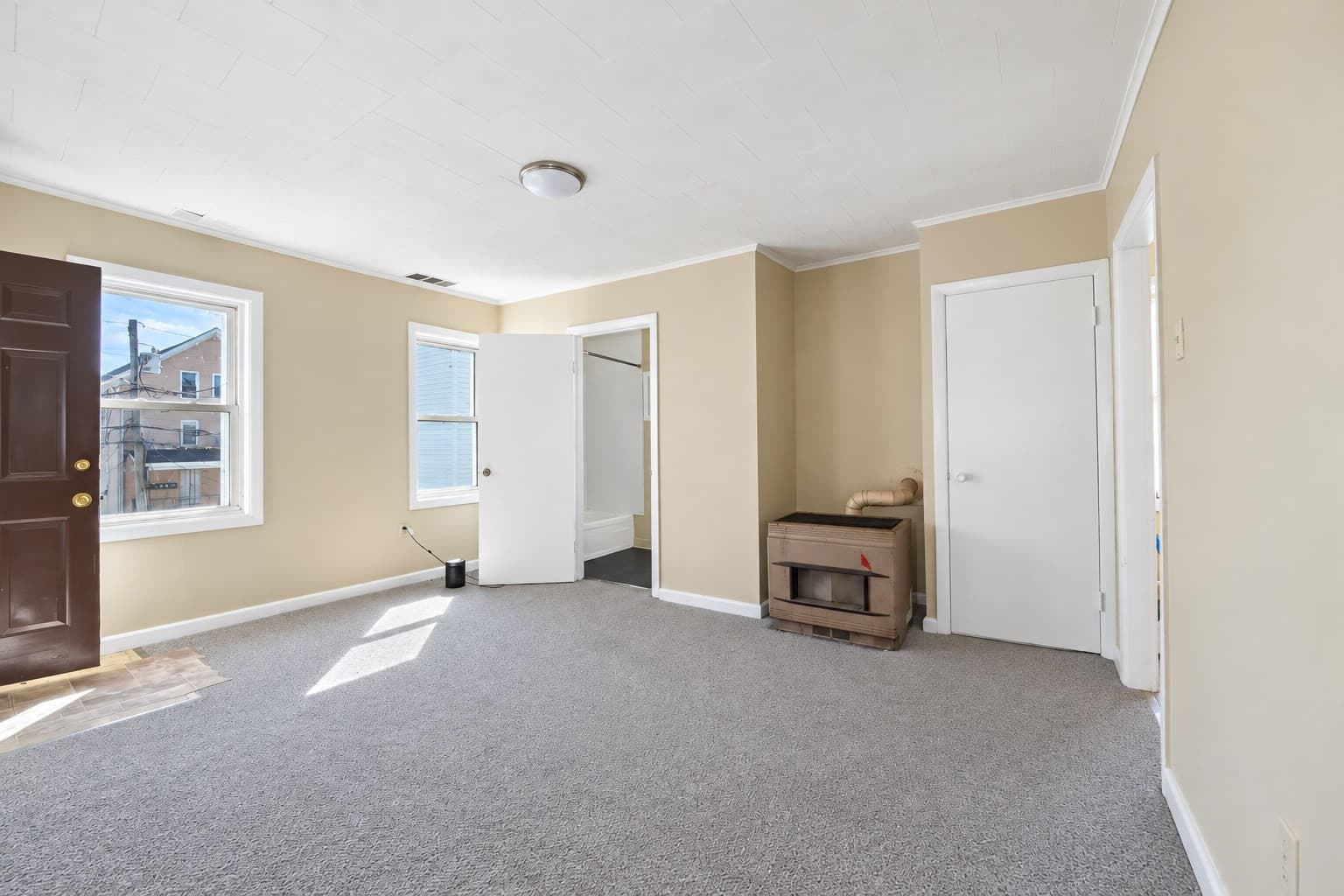4 Family at 64 Tremont St, Fall River MA 02720, Fall River, photo 15 of 39