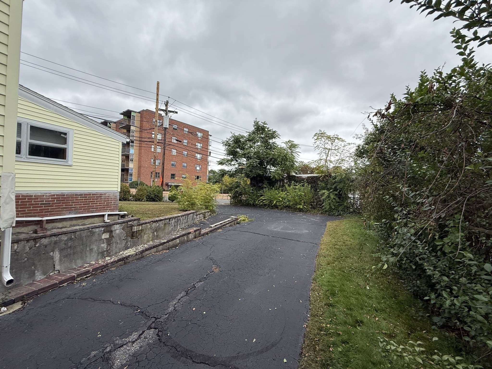 Multi Family at 19 Brookdale Rd, Arlington MA 02474, Arlington, photo 7 of 13