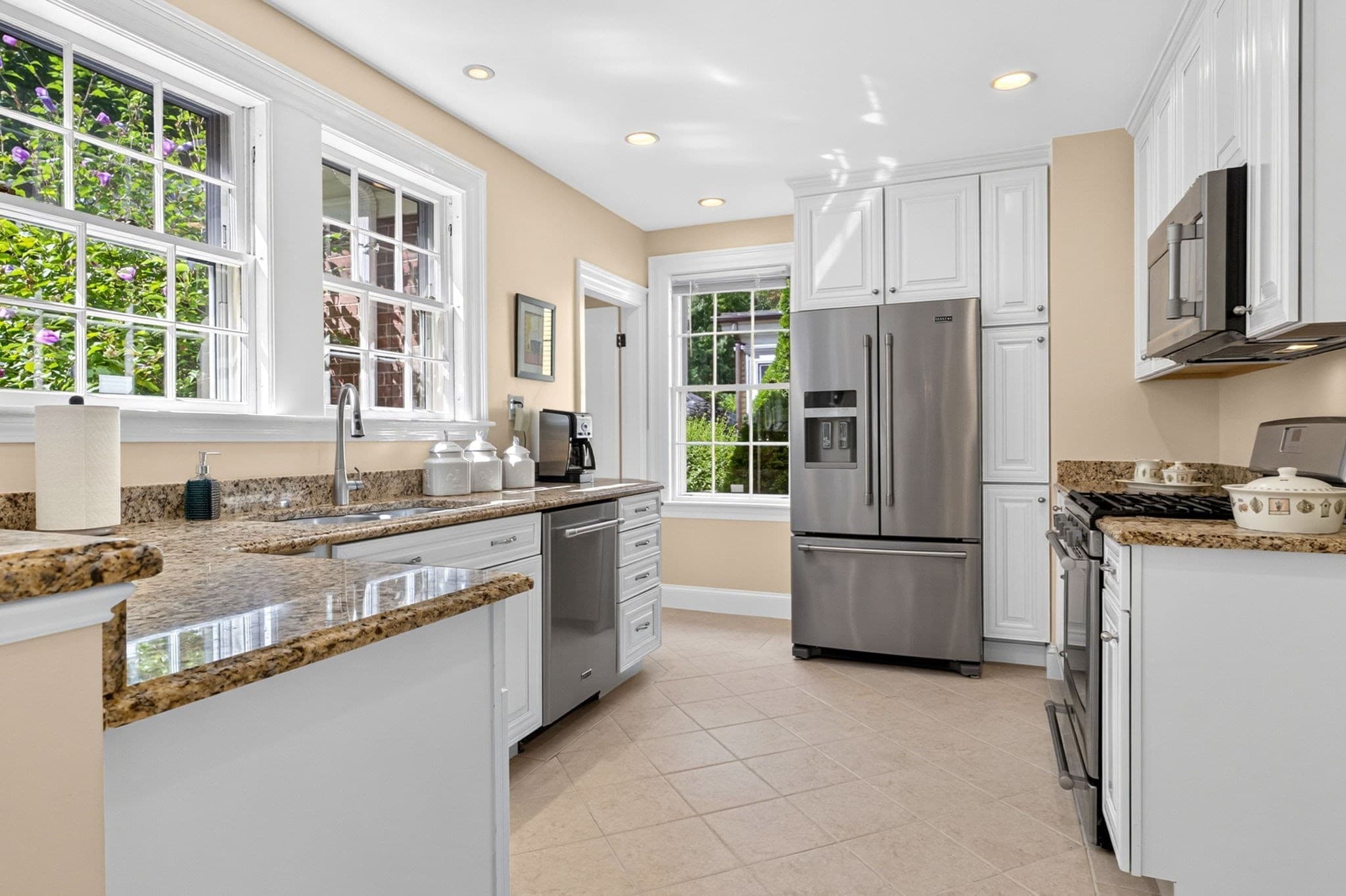 Single Family Residence at 20 Lochstead Ave, Boston MA 02130, Boston, photo 9 of 33