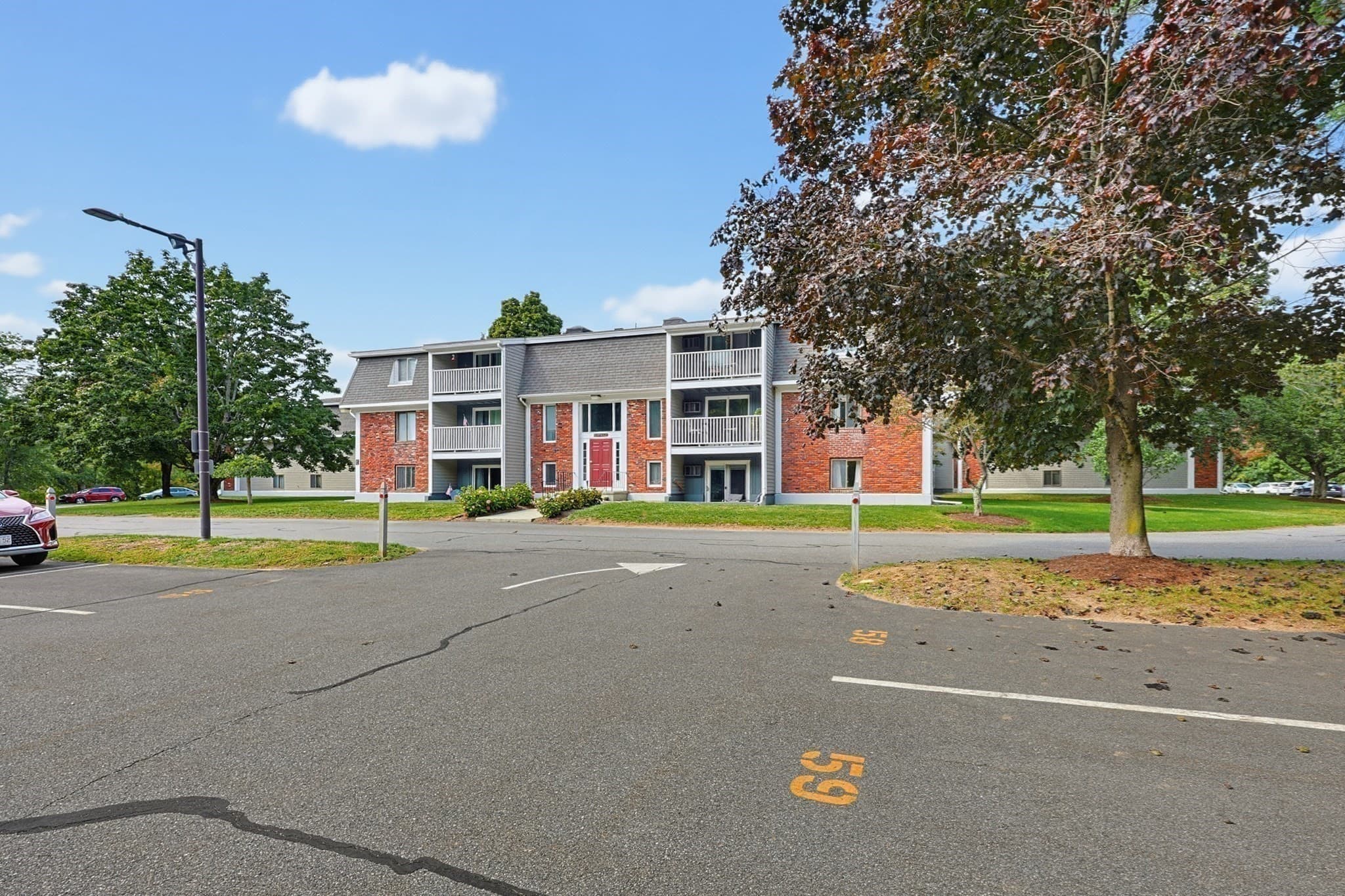 Condominium at 220 Bedford St # E11, Bridgewater MA 02324, Bridgewater, photo 31 of 34