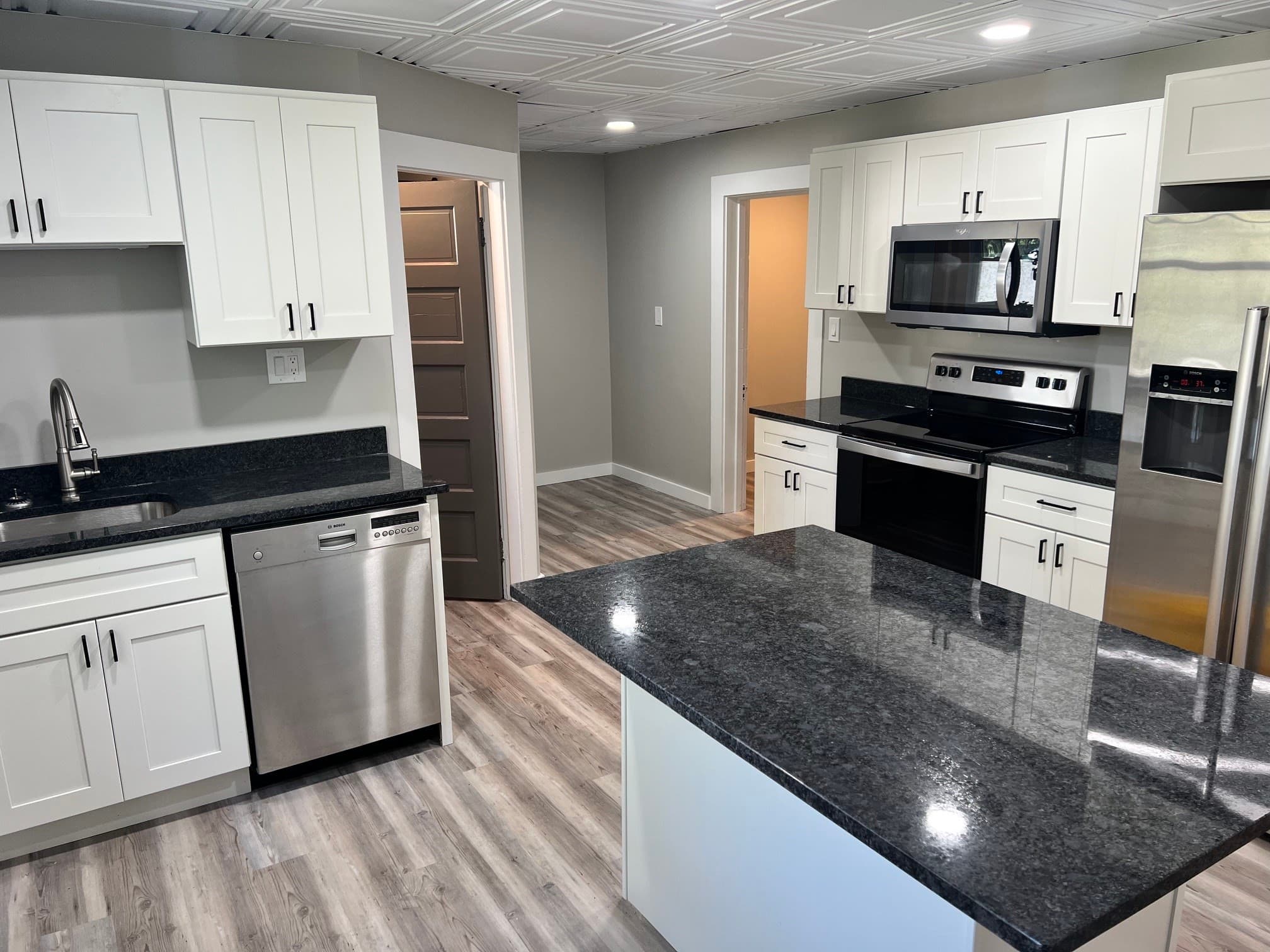 5-9 Family at 23 Graves Street, Deerfield MA 01373, Deerfield, photo 10 of 13