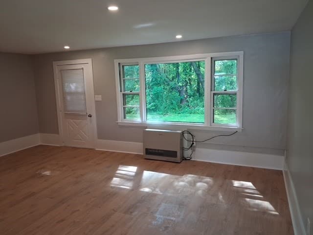 5-9 Family at 217 N Main Street, Deerfield MA 01373, Deerfield, photo 6 of 22