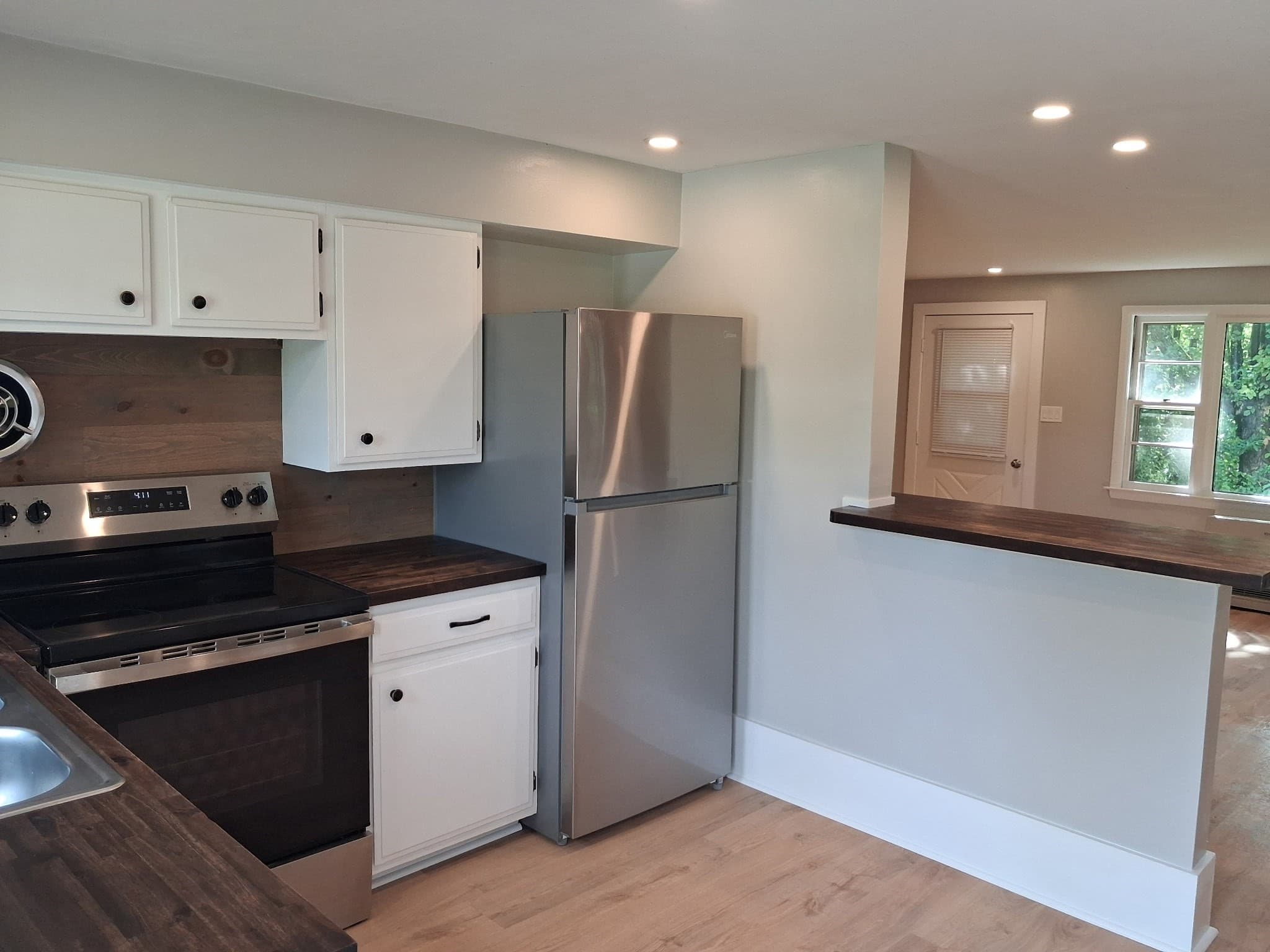 5-9 Family at 217 N Main Street, Deerfield MA 01373, Deerfield, photo 16 of 22