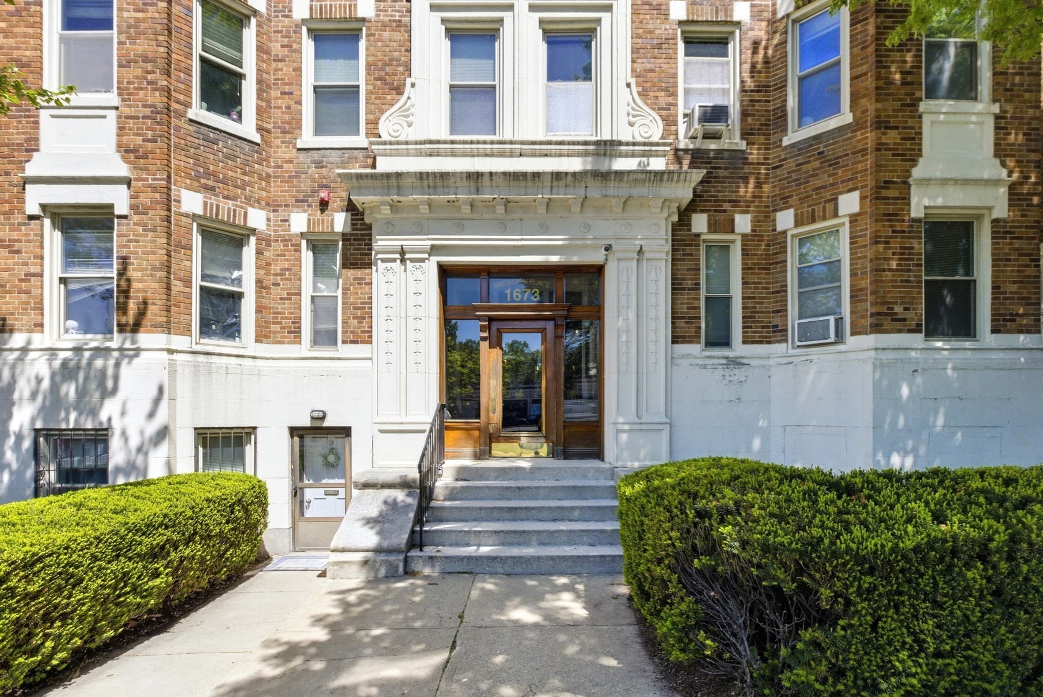 Condominium at 1673 Commonwealth Ave # 3, Boston MA 02135, Boston, photo 12 of 13
