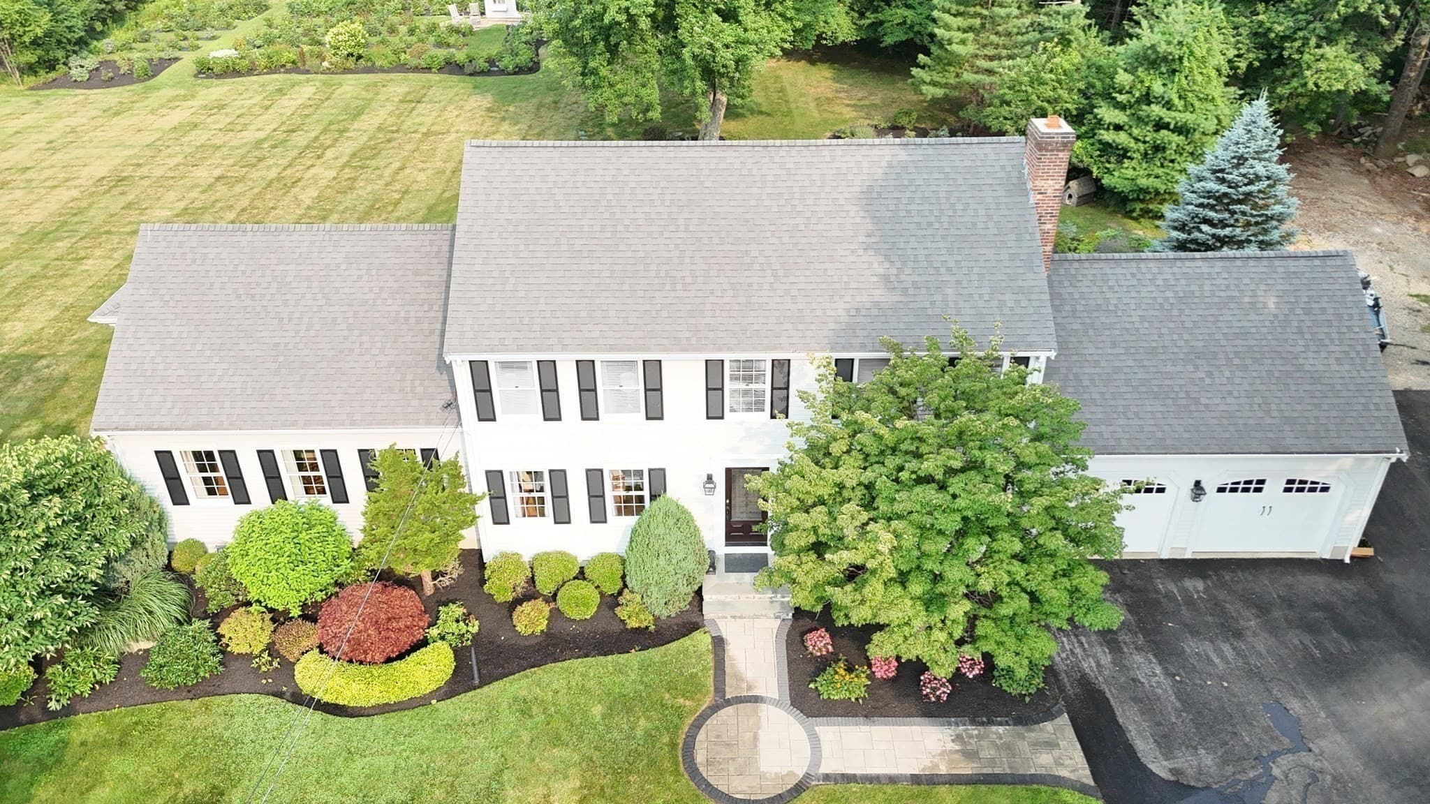 82 Bellingham Rd, Blackstone MA 01504