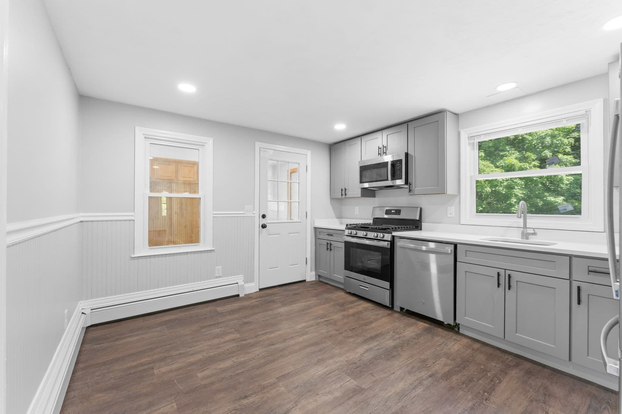 Single Family Residence at 5 Tuckoosa Cir, Bridgewater MA 02324, Bridgewater, photo 13 of 38