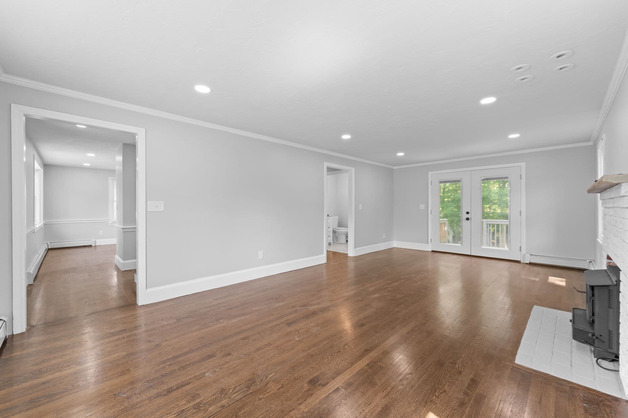 Single Family Residence at 5 Tuckoosa Cir, Bridgewater MA 02324, Bridgewater, photo 16 of 38