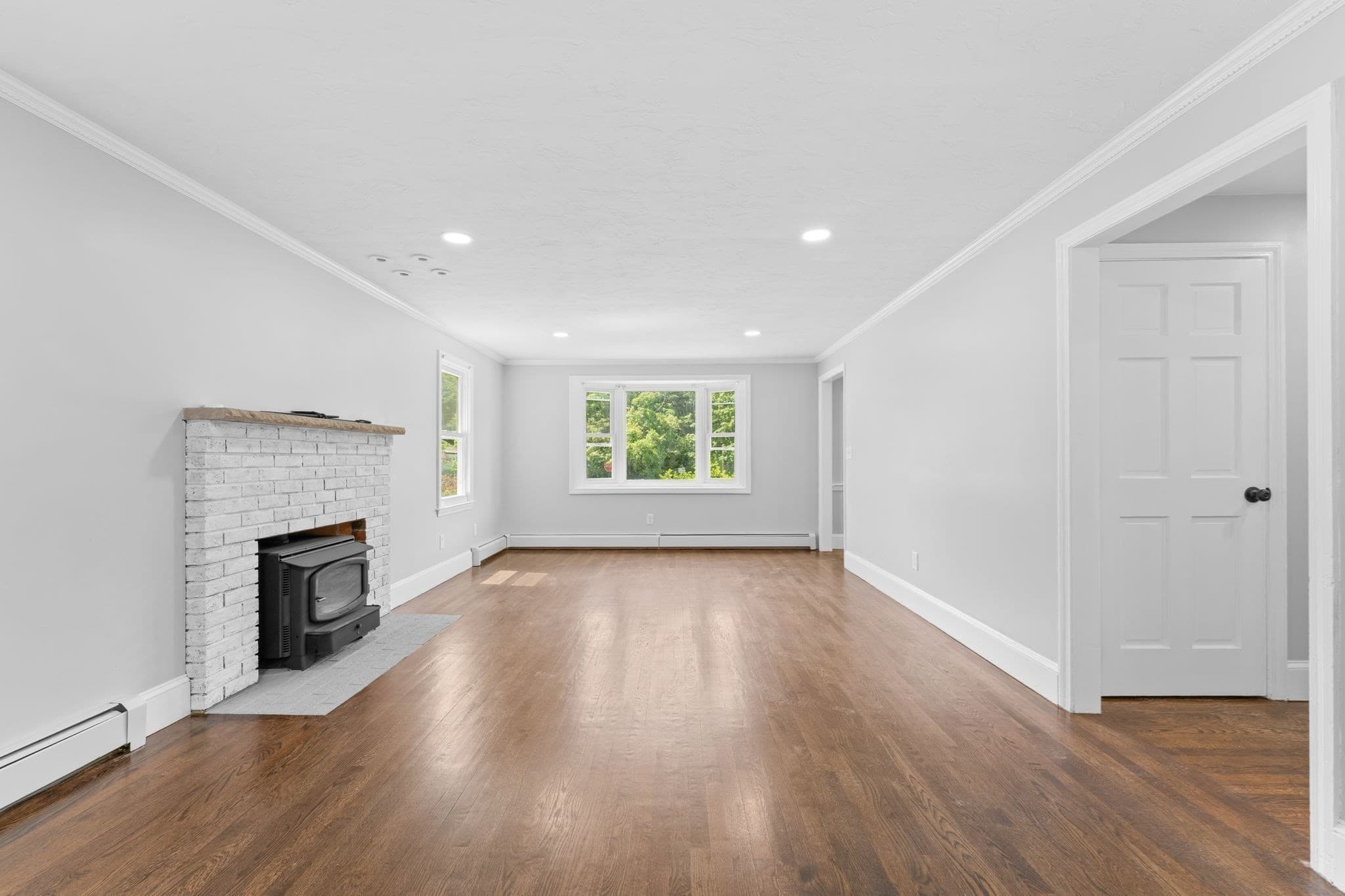 Single Family Residence at 5 Tuckoosa Cir, Bridgewater MA 02324, Bridgewater, photo 18 of 38