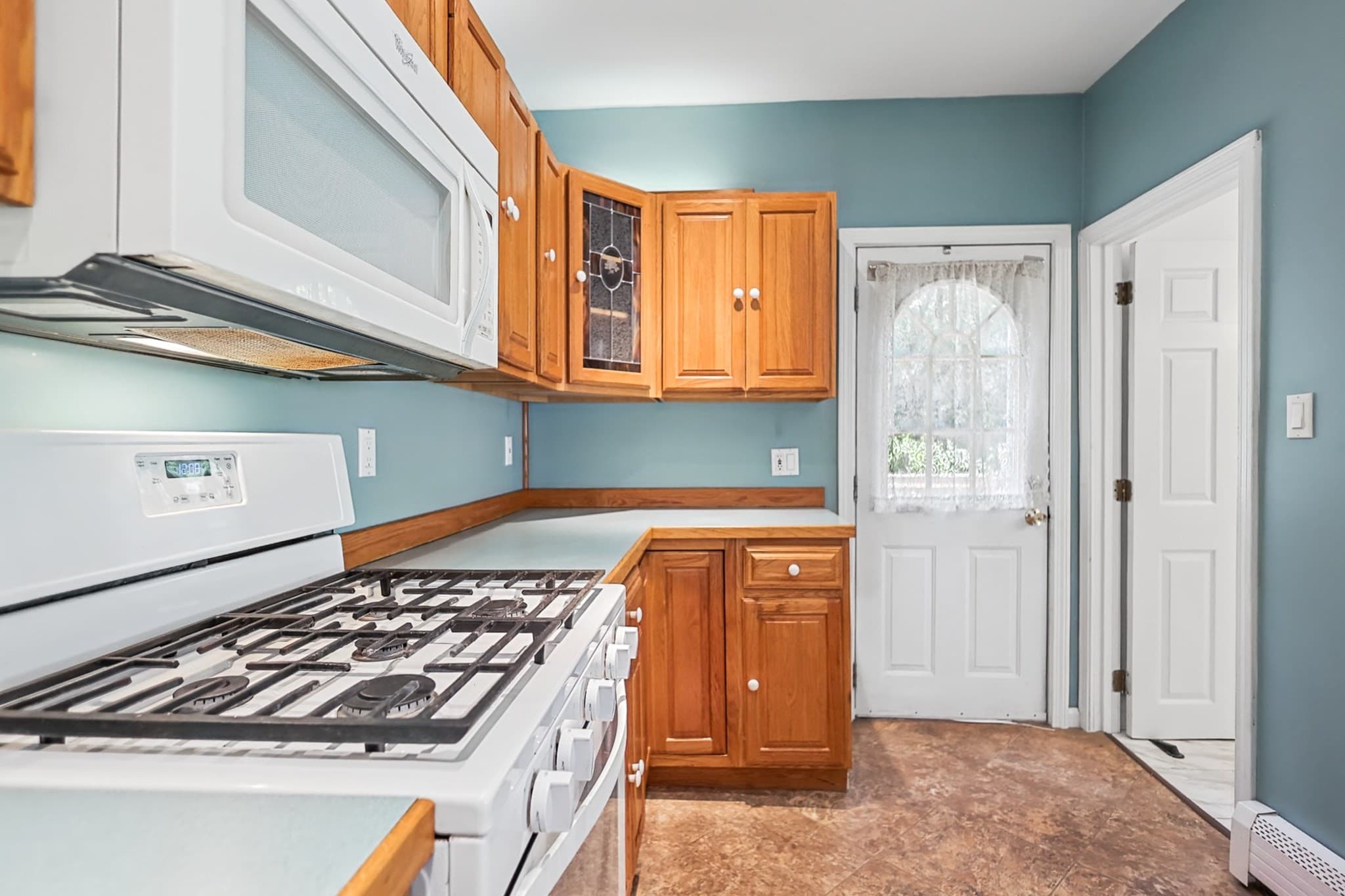 Single Family Residence at 9 Columbus Ave, Lawrence MA 01841, Lawrence, photo 9 of 32