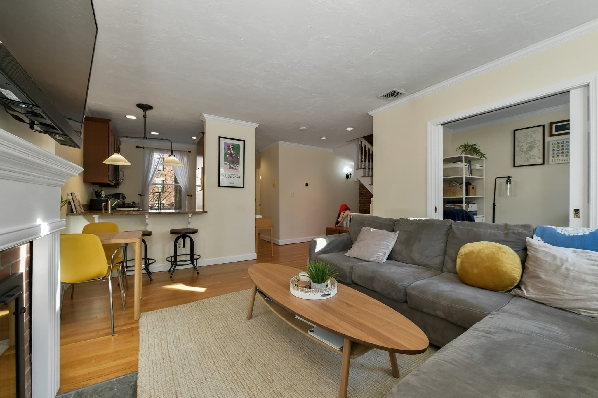Condominium at 6 Grove Street # 3, Boston MA 02114, Boston, photo 3 of 14
