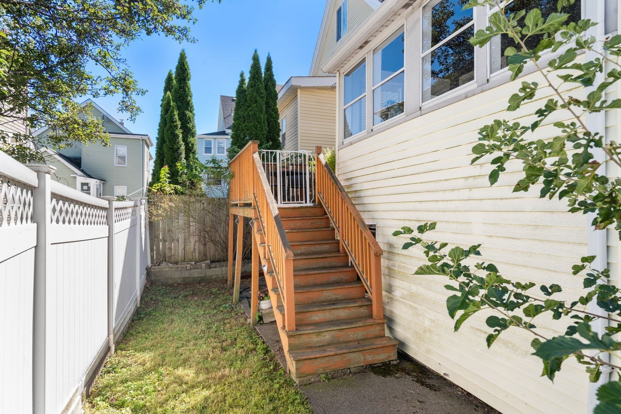 Single Family Residence at 91 Heath St, Somerville MA 02145, Somerville, photo 33 of 36