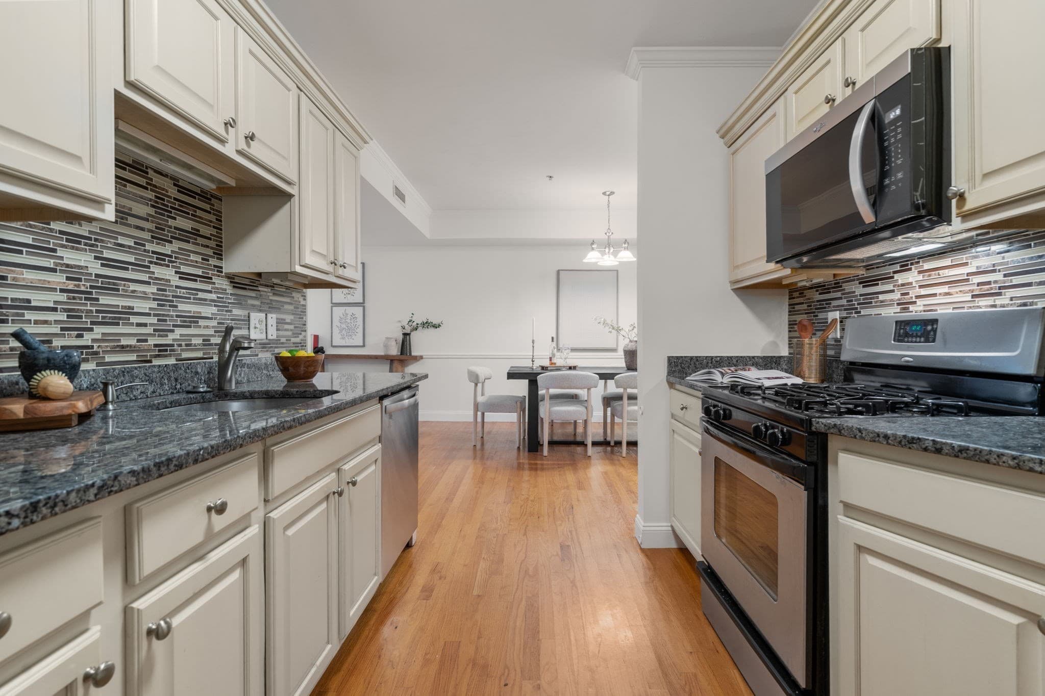 Condominium at 1163 Main St # 14, Waltham MA 02451, Waltham, photo 8 of 21
